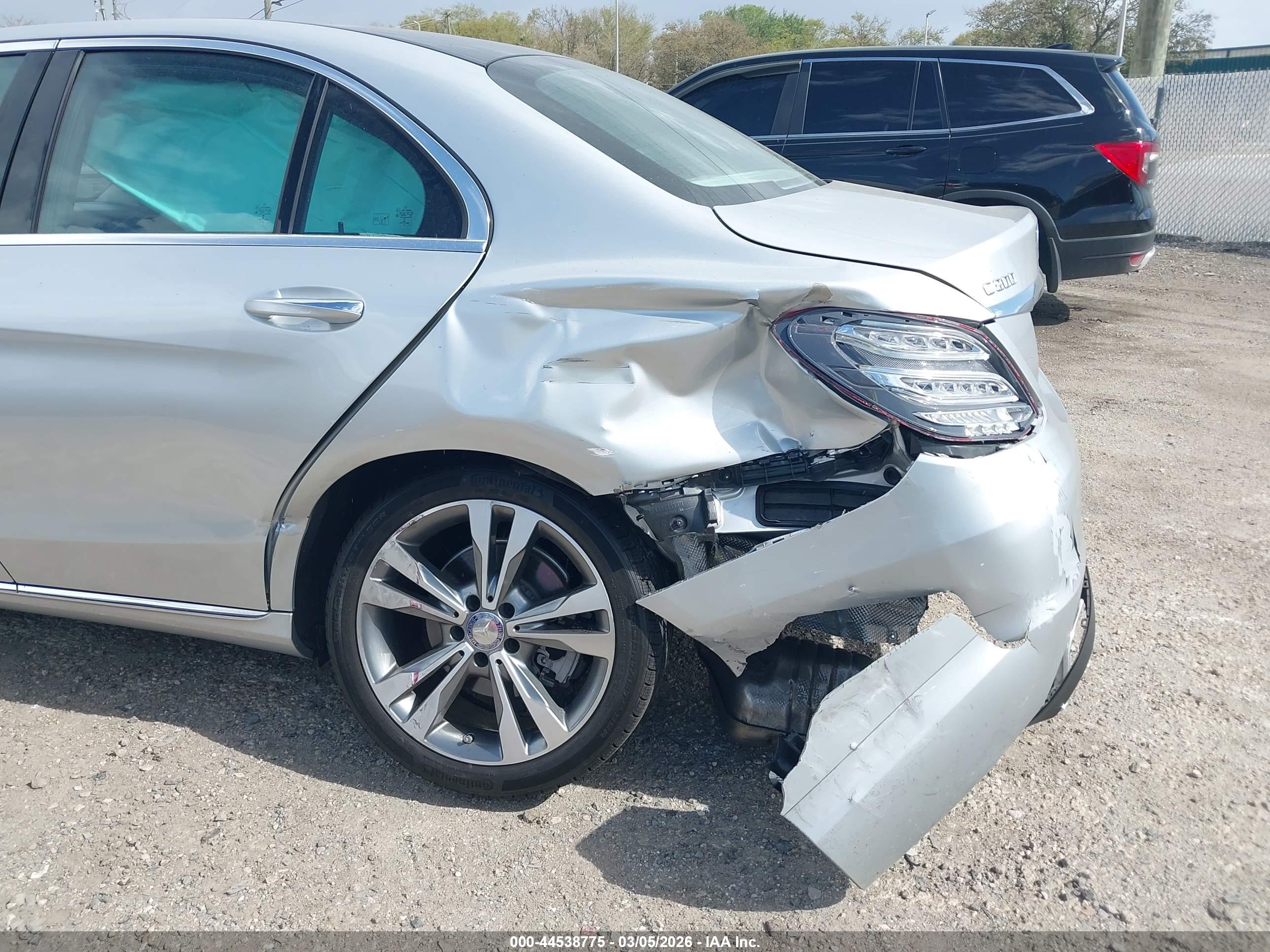 MERCEDES-BENZ C image 6