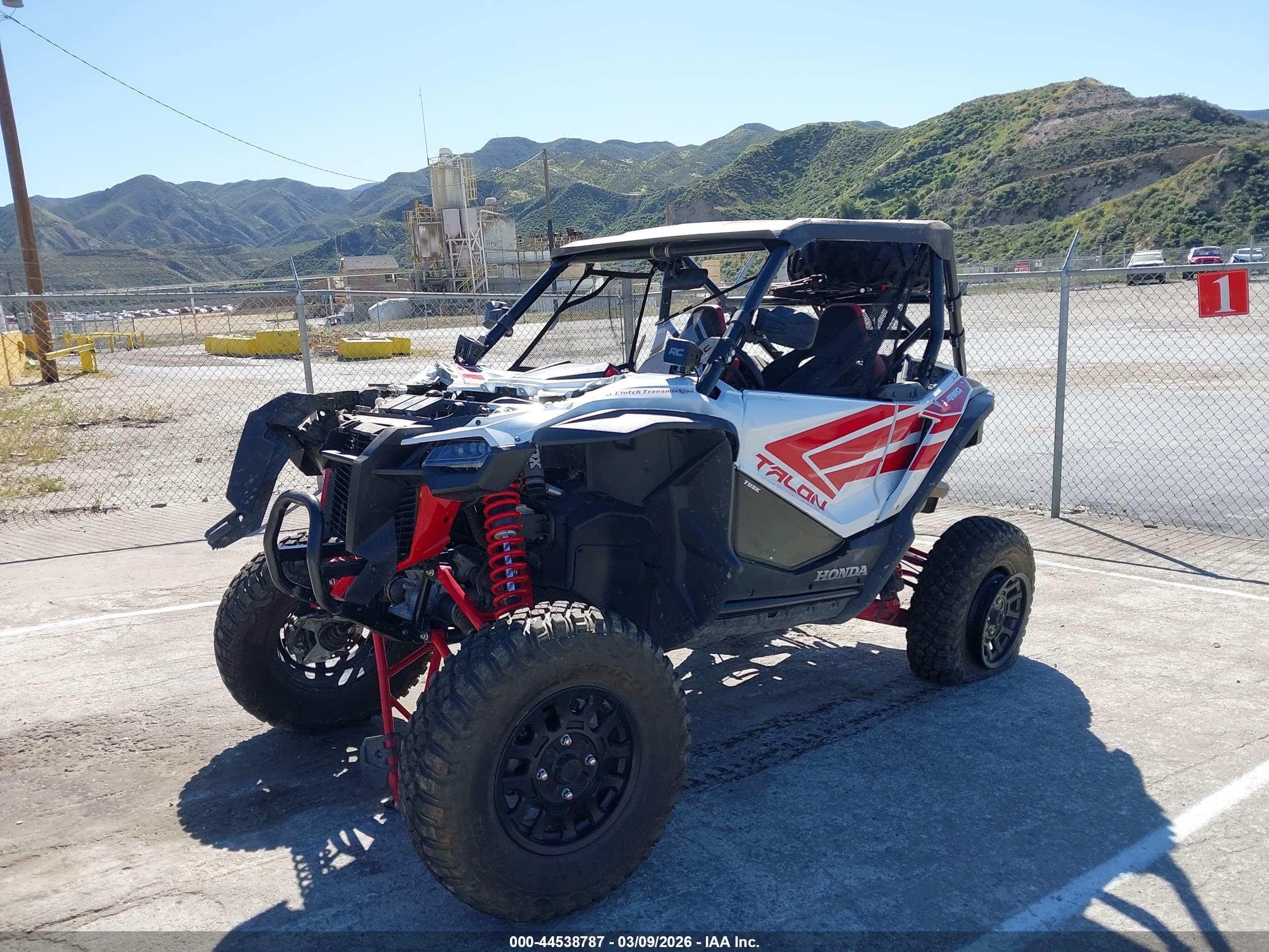 HONDA SXS1000 image 2