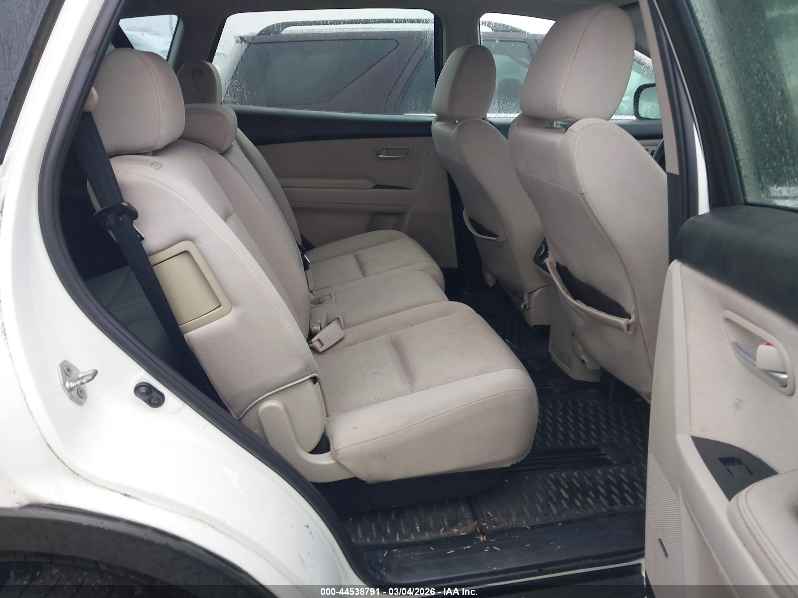 MAZDA CX-9 image 8