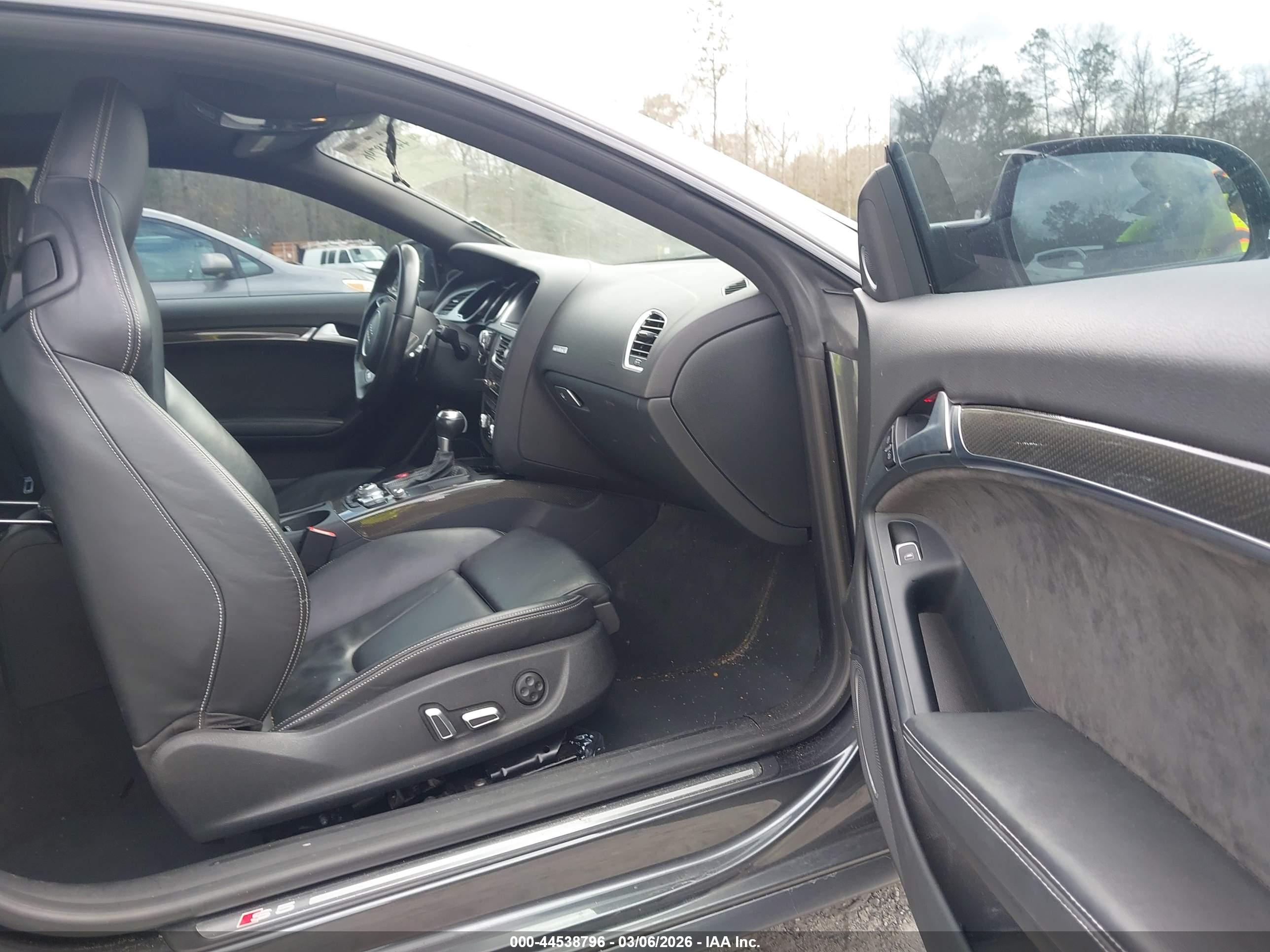 AUDI S5 image 5