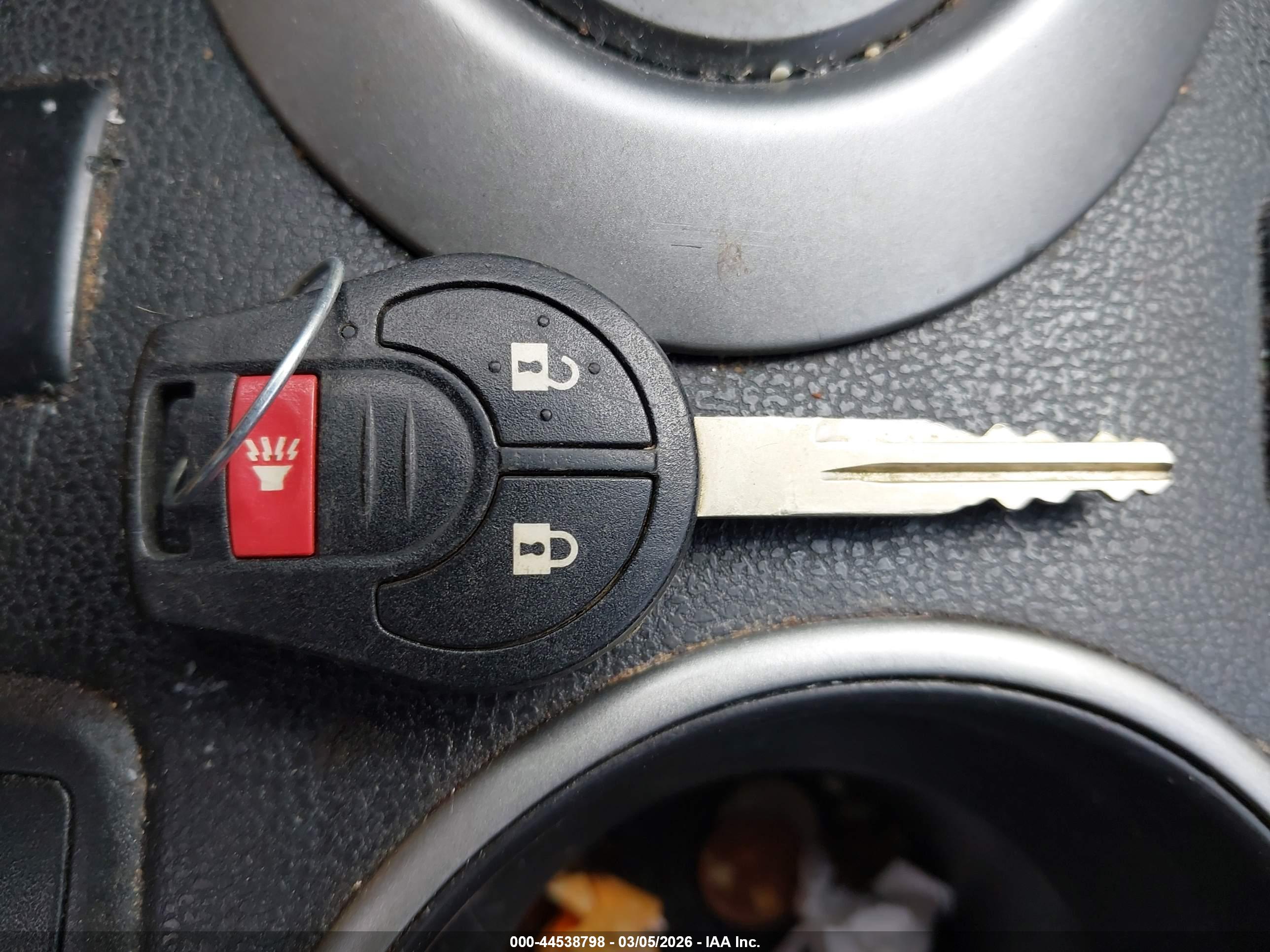 NISSAN ROGUE image 11
