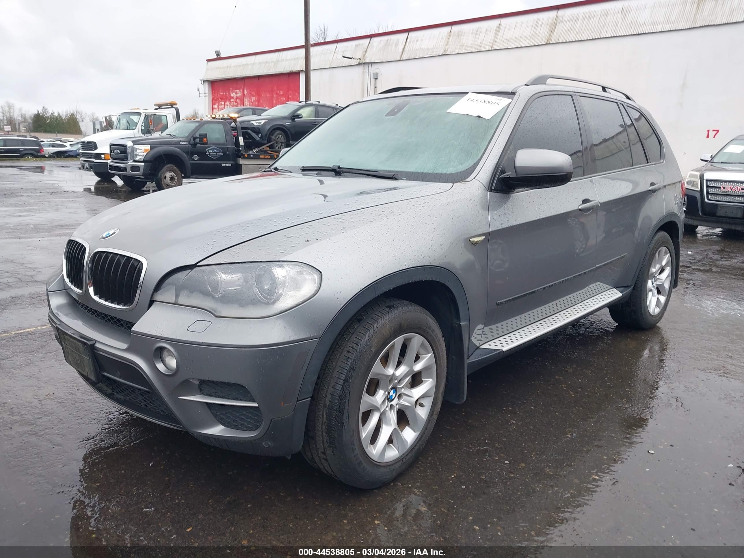 BMW X5 image 2