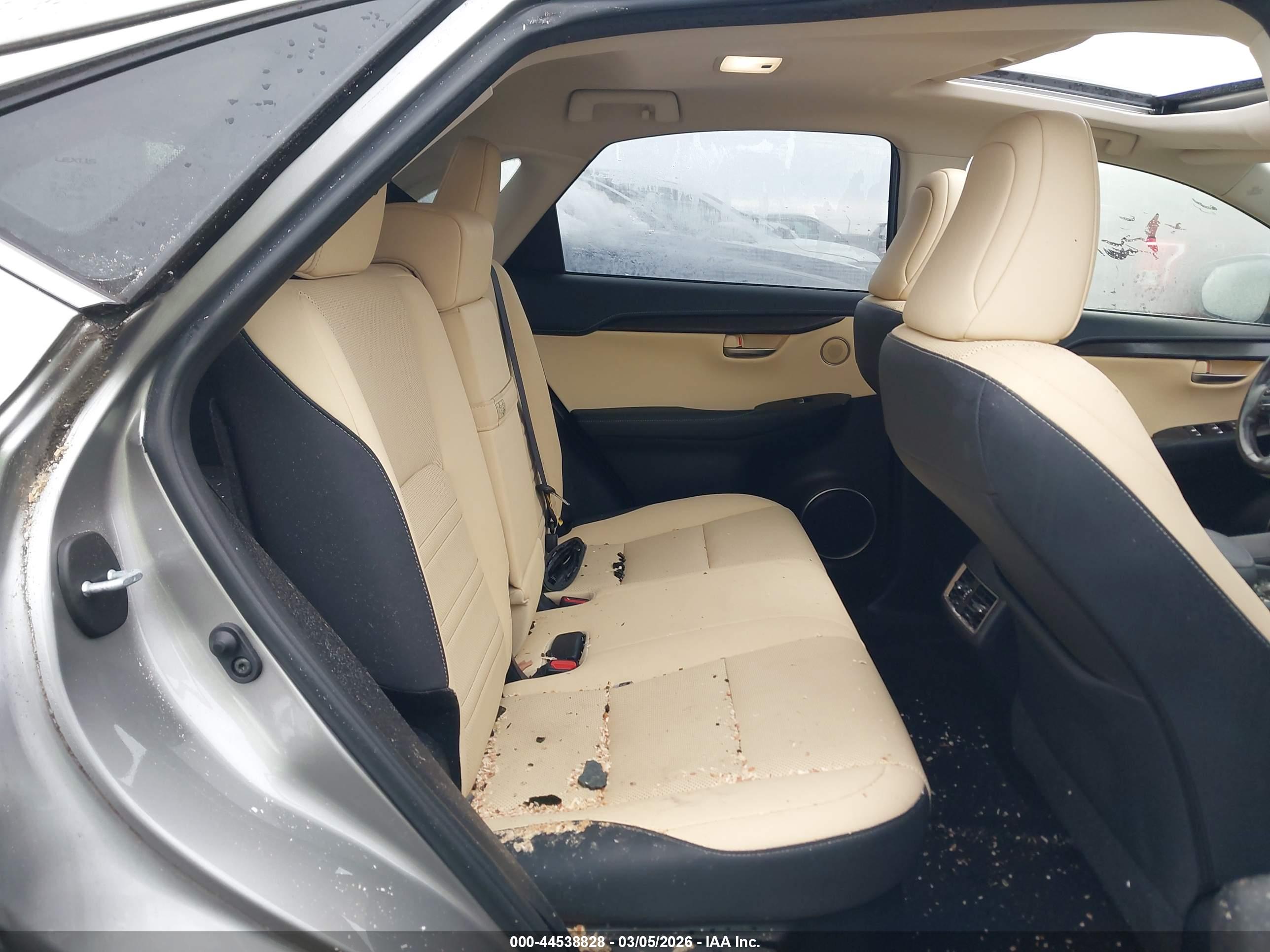 LEXUS NX image 8