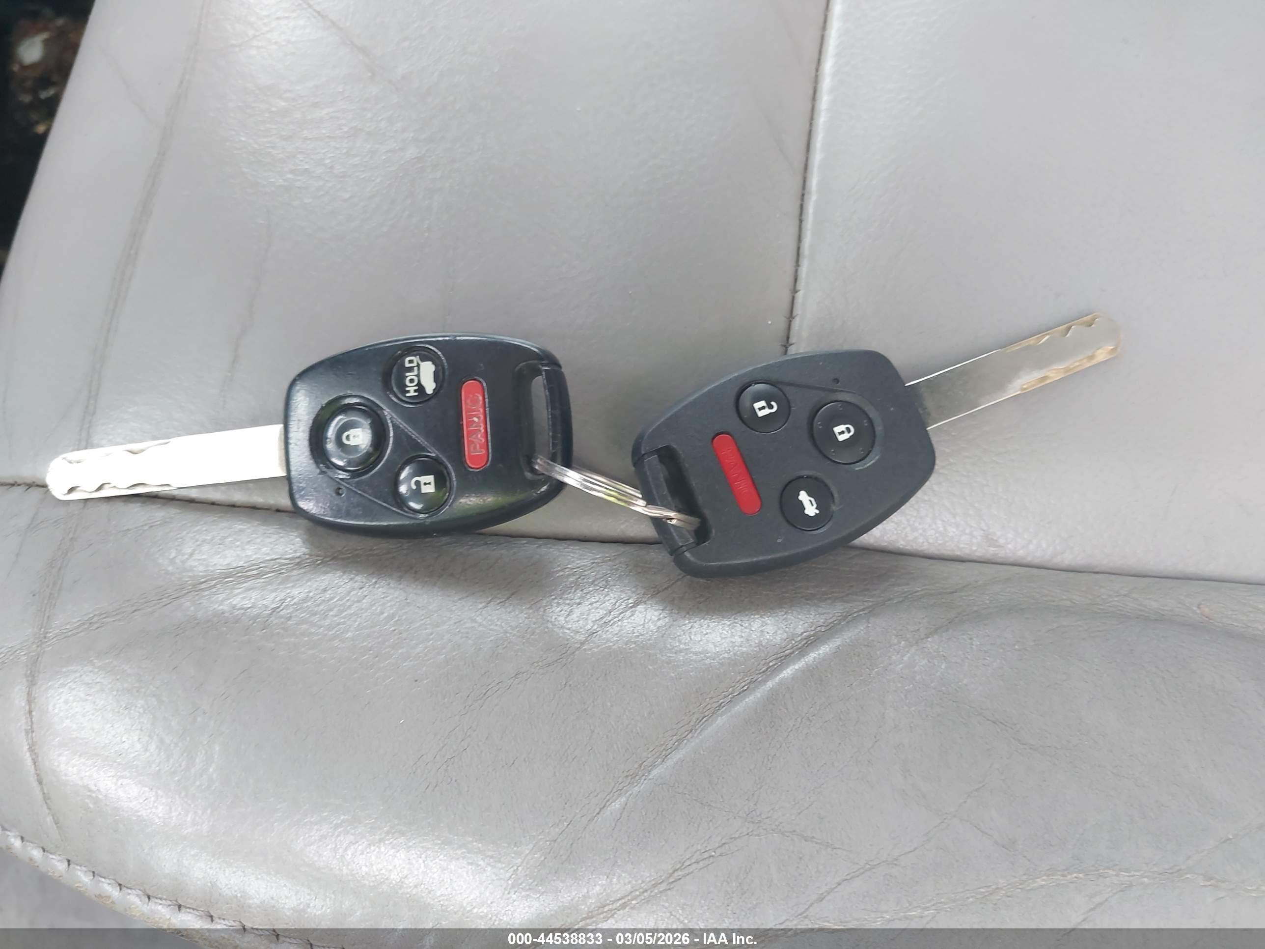 HONDA PILOT image 11