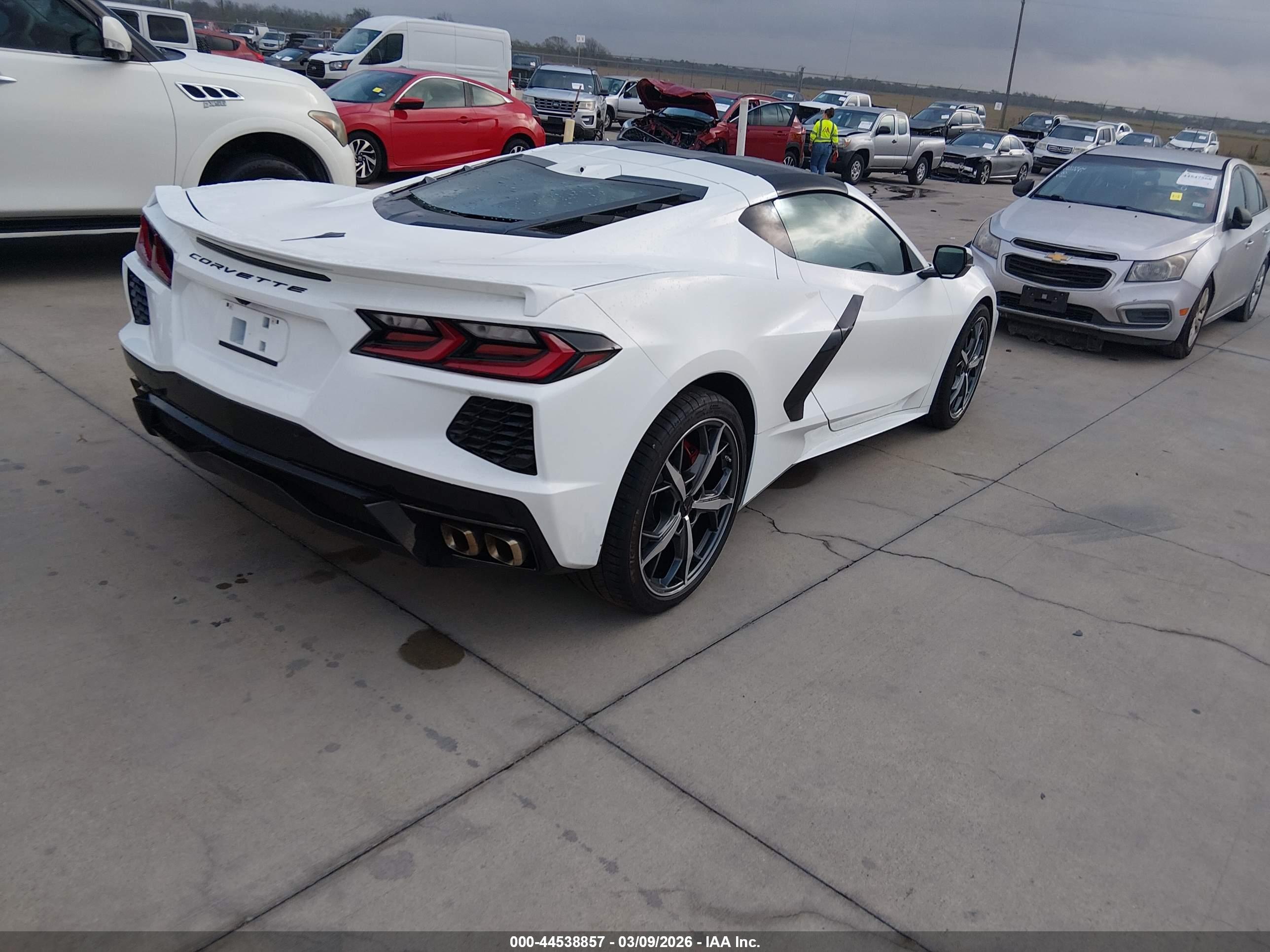 CHEVROLET CORVETTE image 4