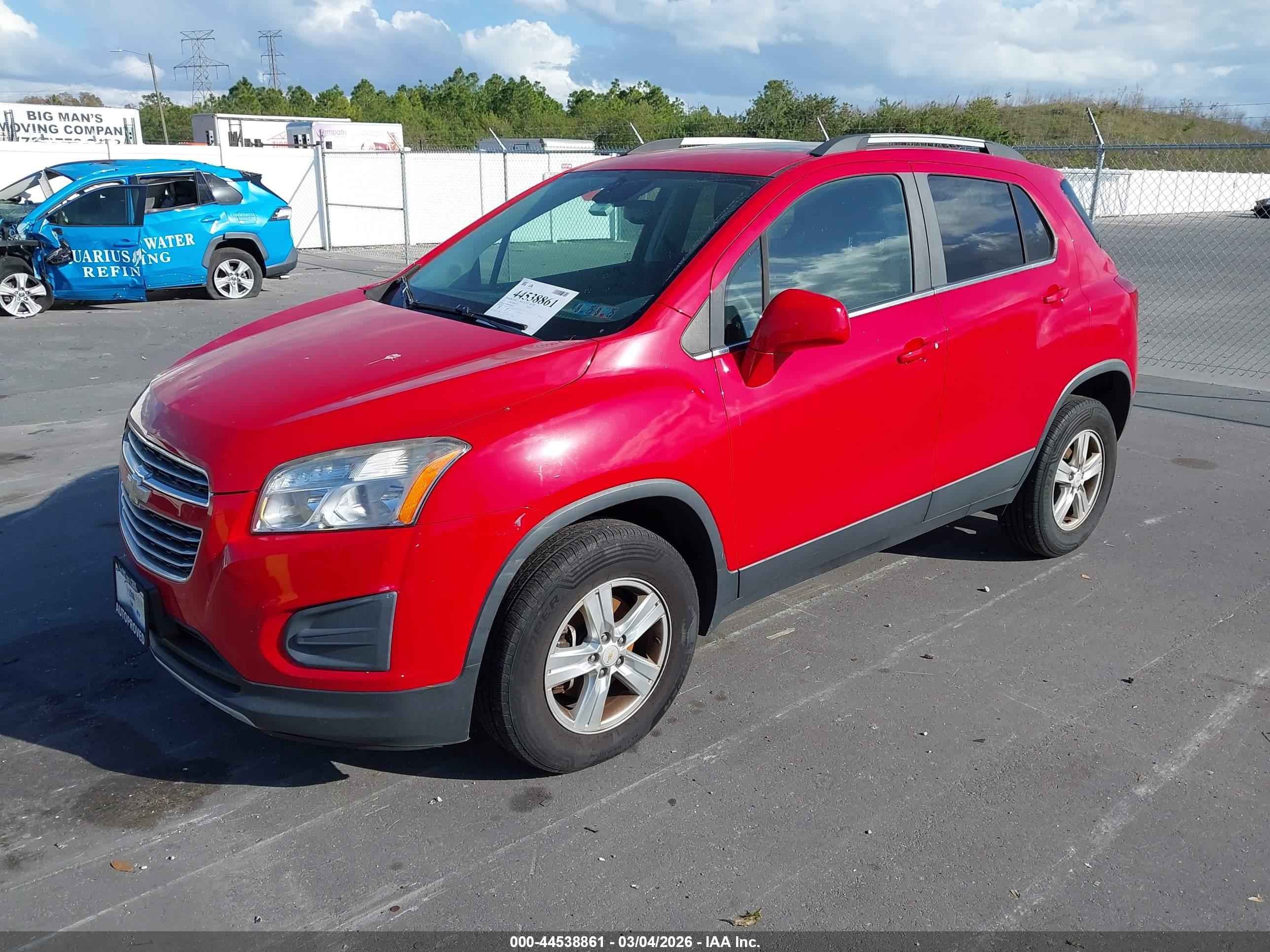 CHEVROLET TRAX image 2
