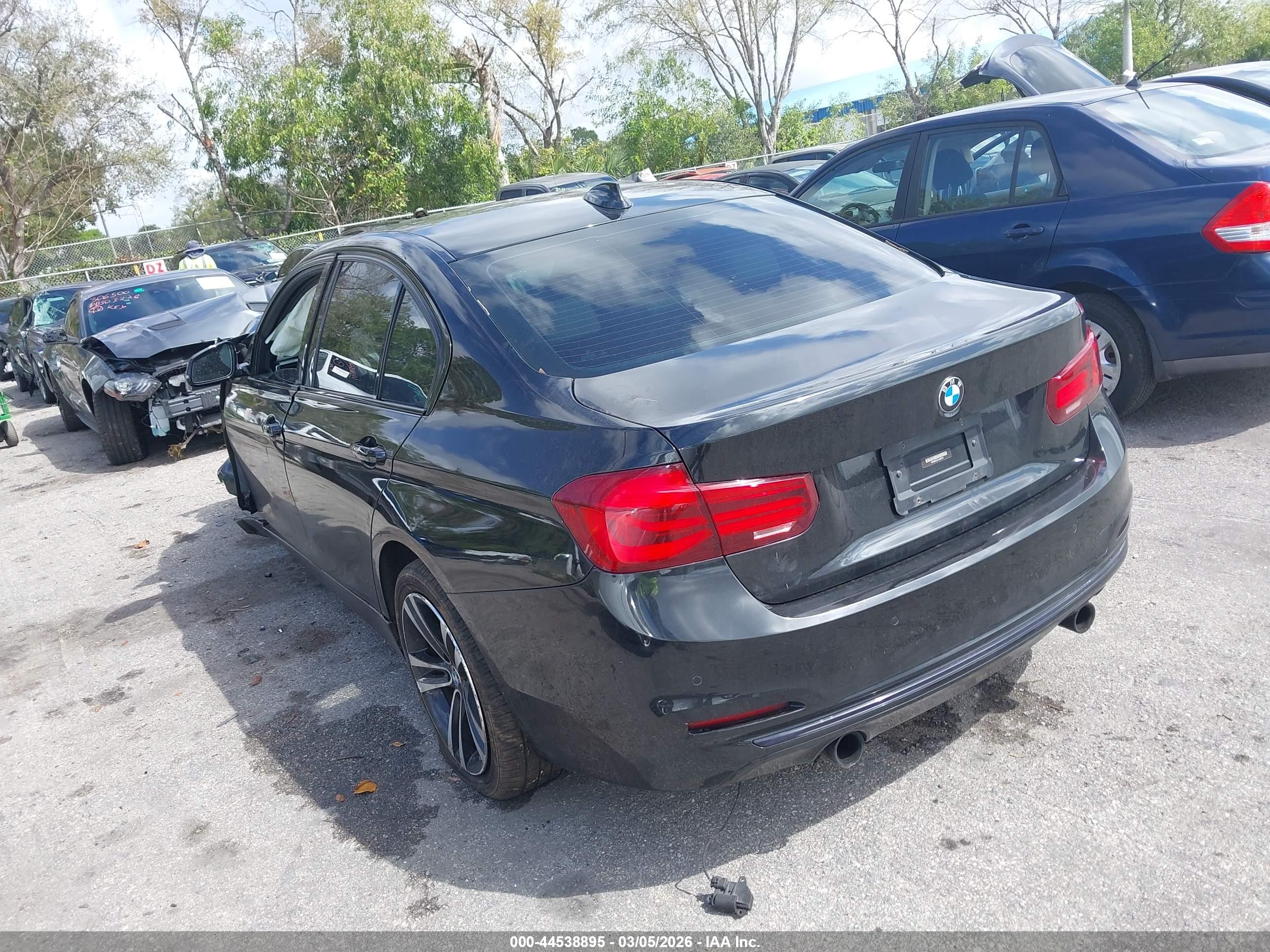 BMW 340I image 3