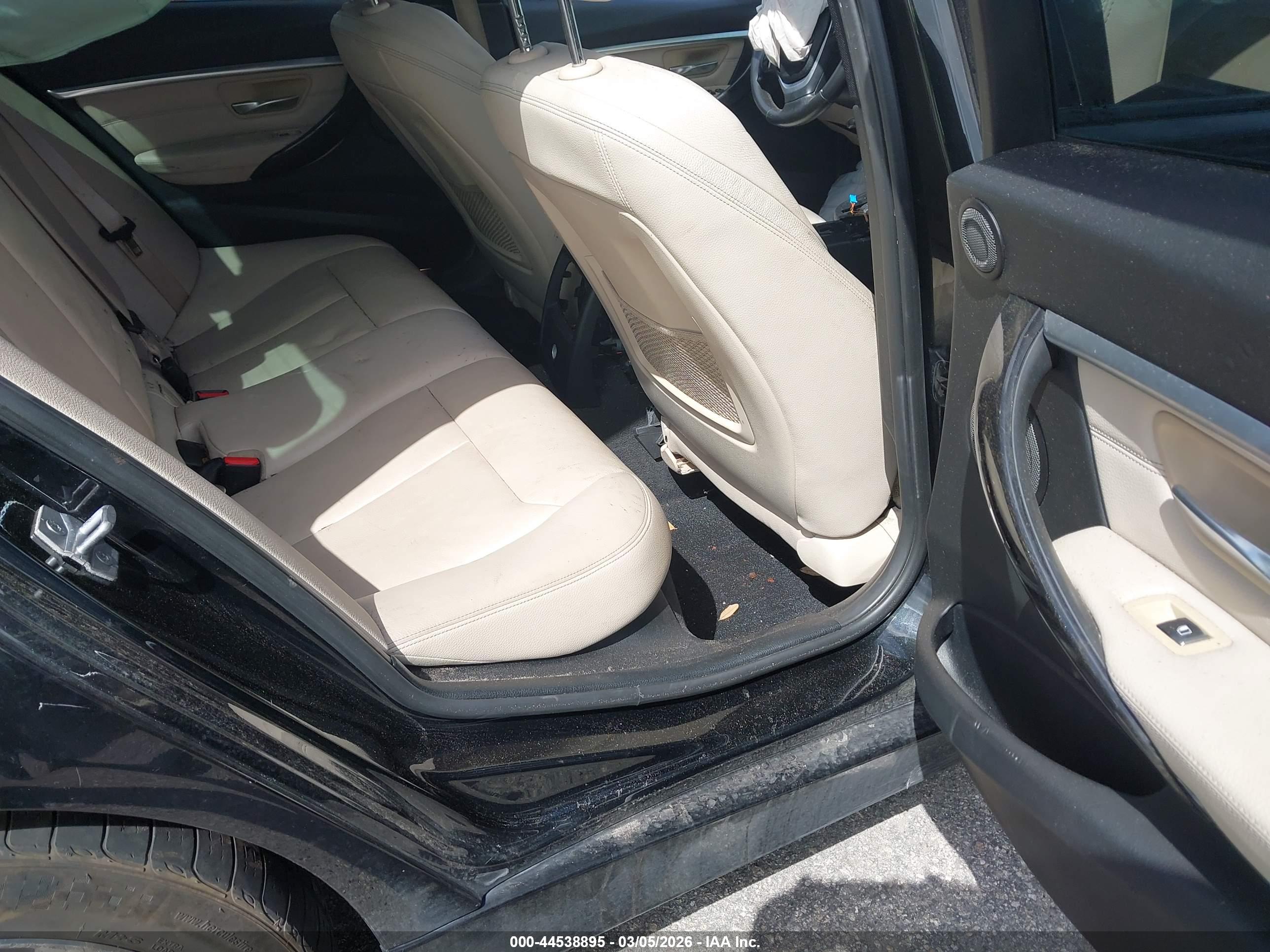 BMW 340I image 8