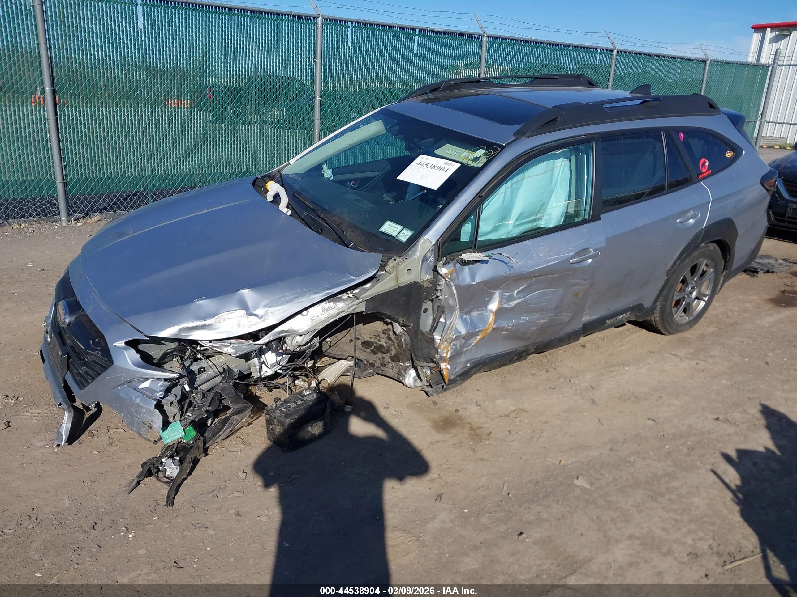 SUBARU OUTBACK image 2