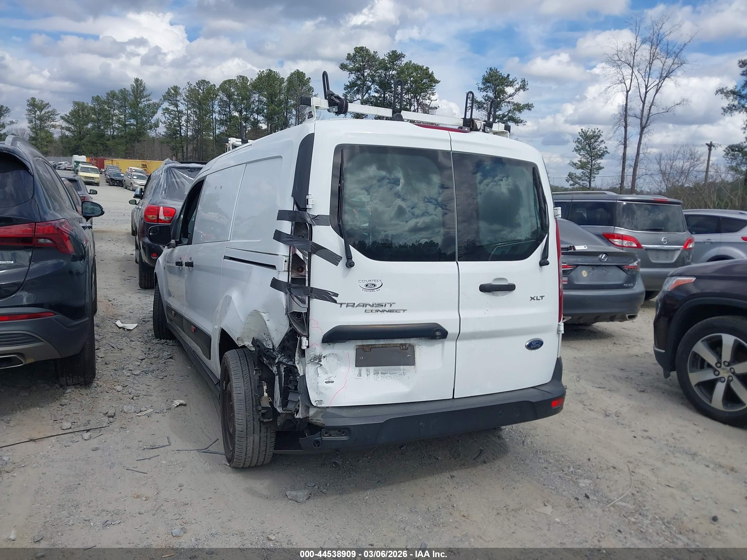 FORD TRANSIT image 3
