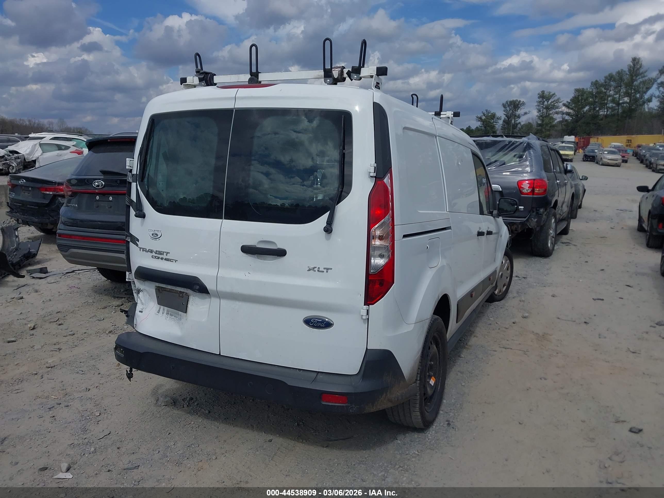 FORD TRANSIT image 4