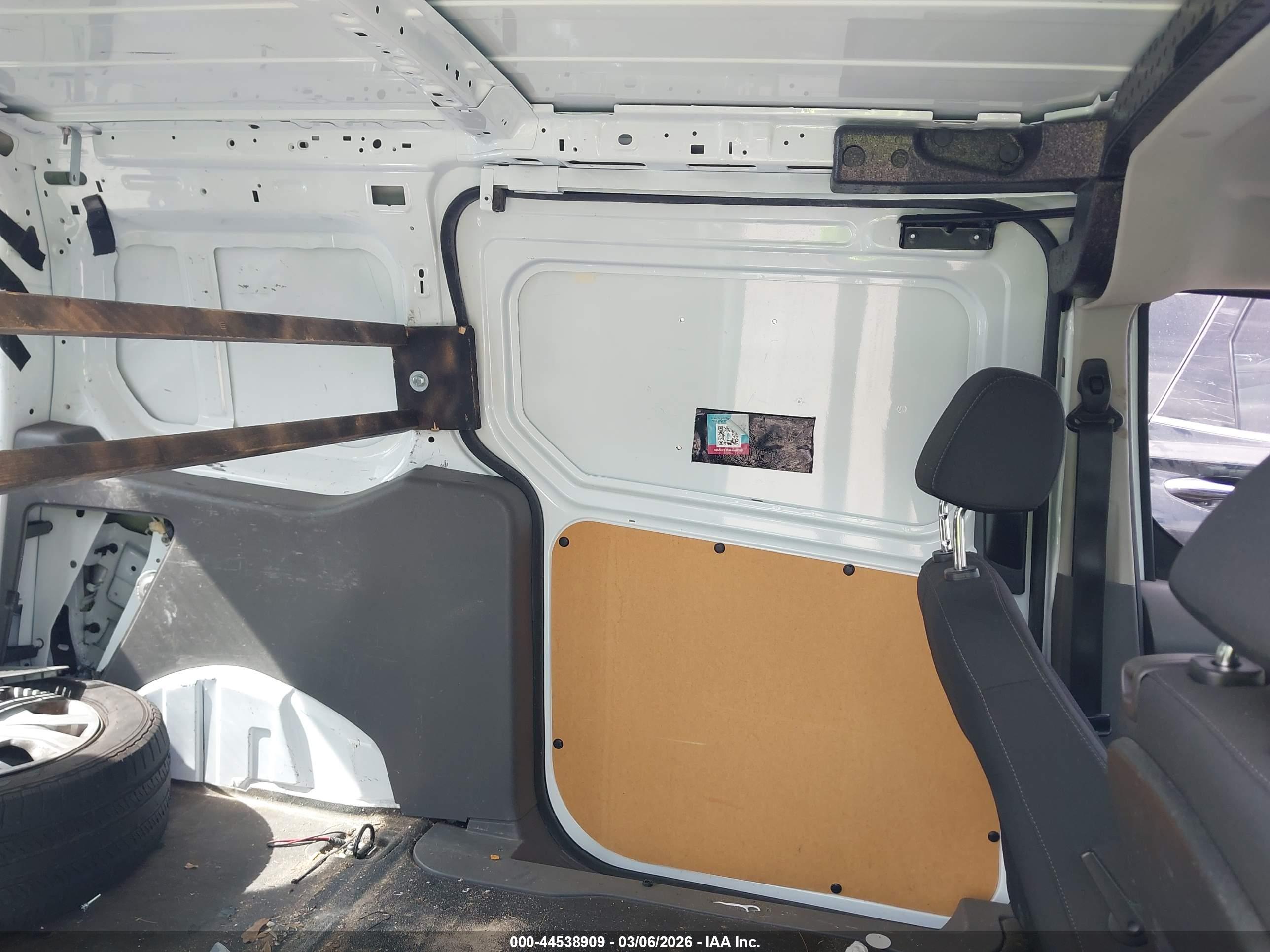 FORD TRANSIT image 8