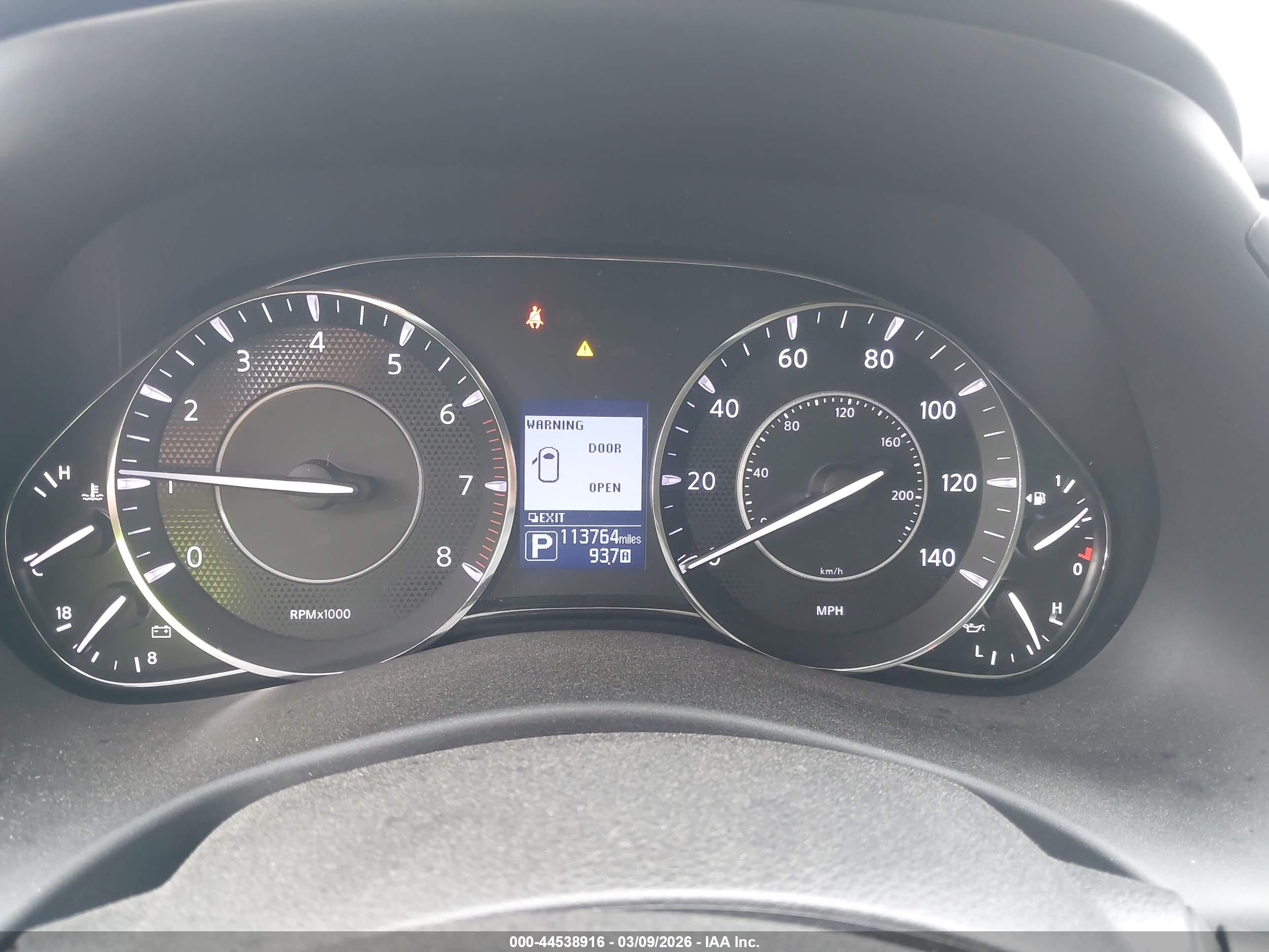 NISSAN ARMADA image 7