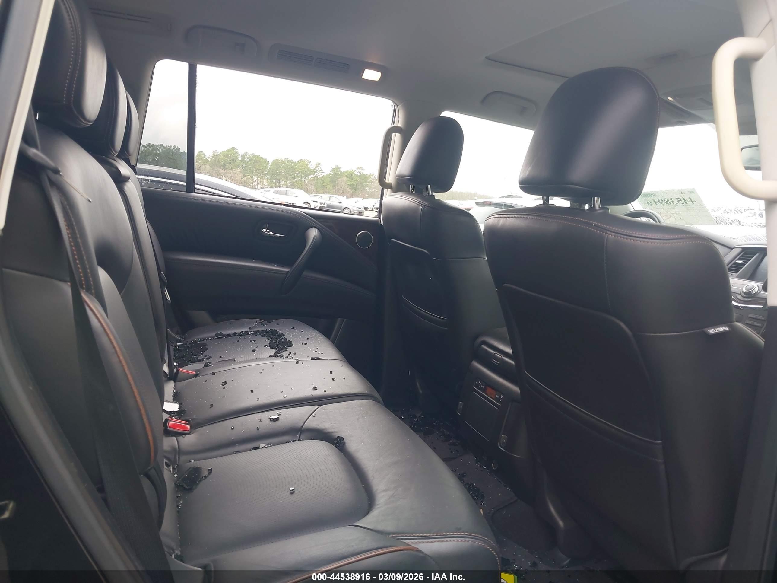 NISSAN ARMADA image 8