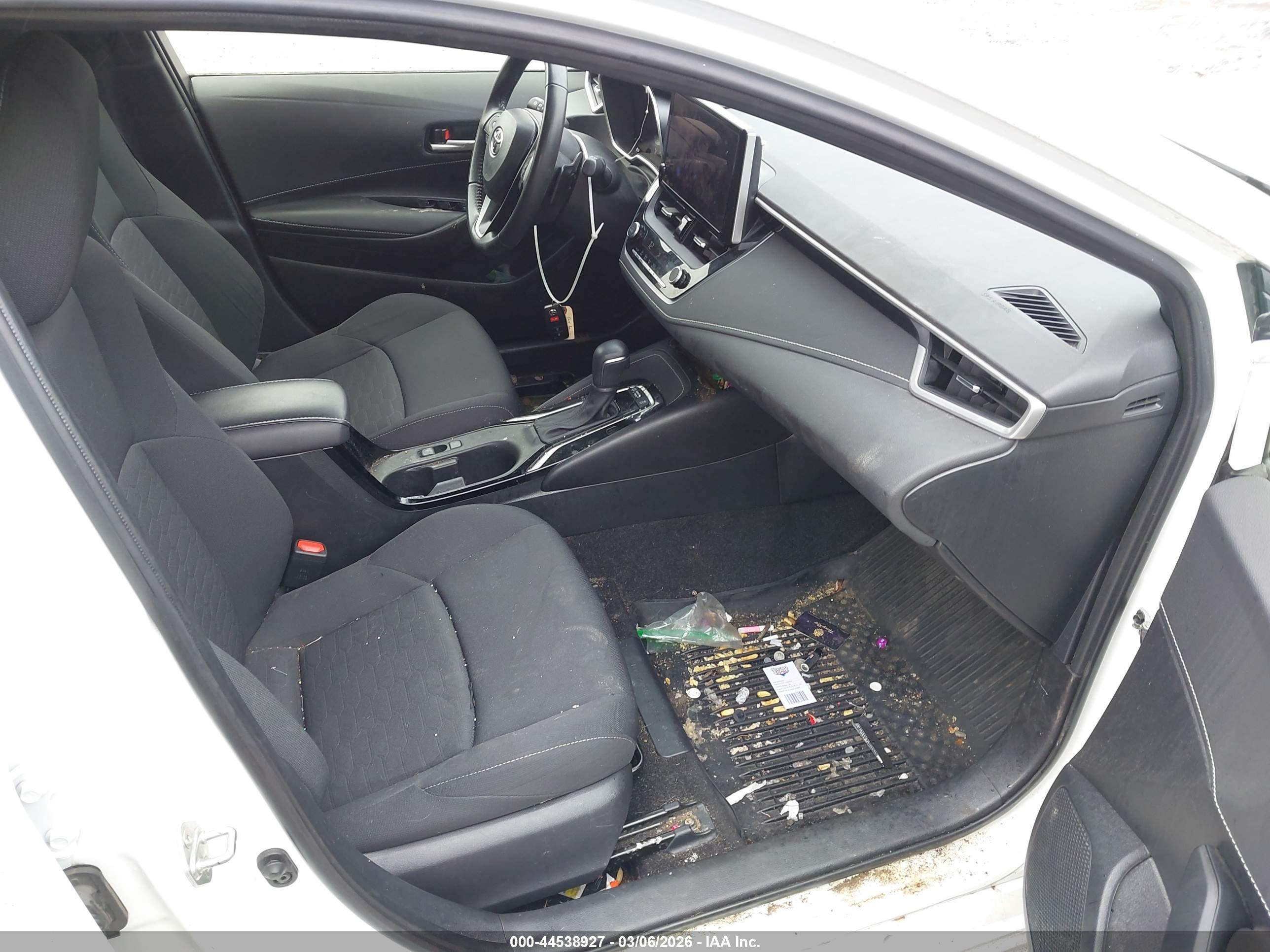 TOYOTA COROLLA image 5