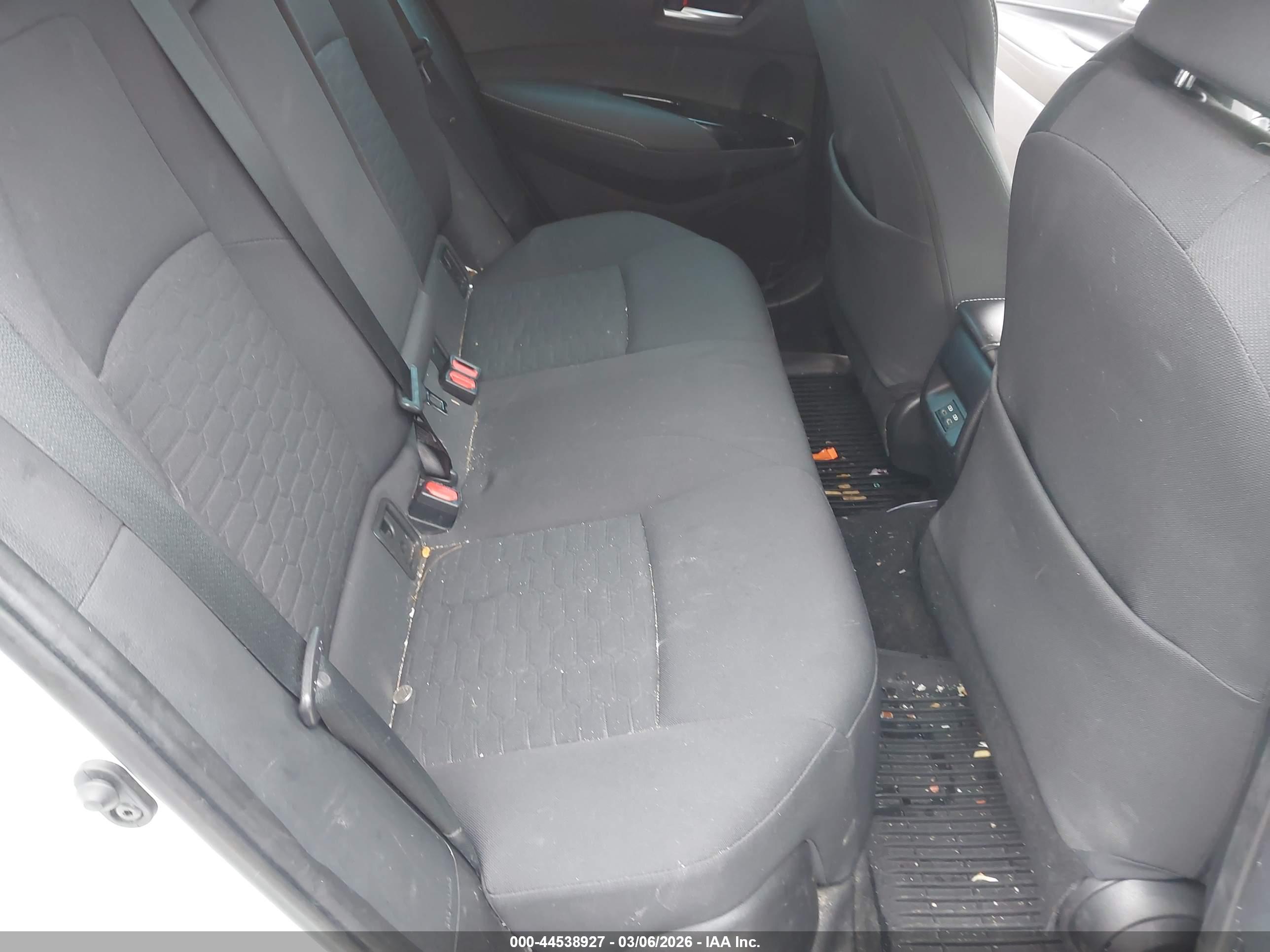 TOYOTA COROLLA image 8