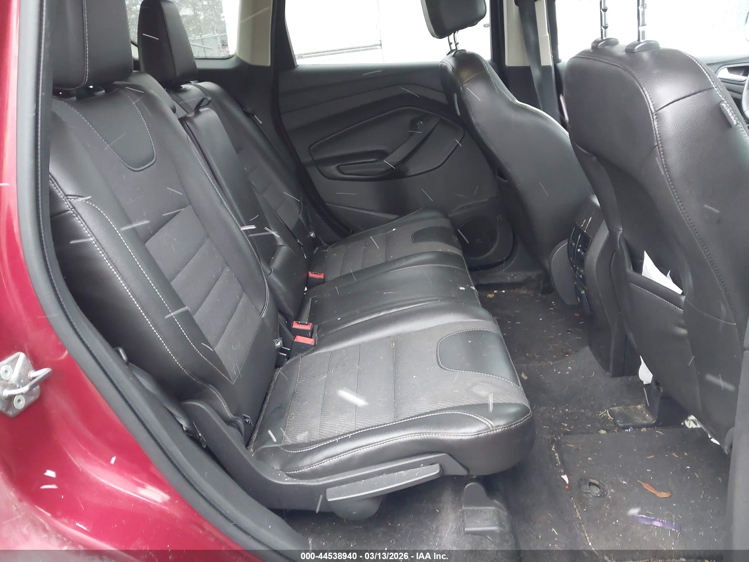 FORD ESCAPE image 8