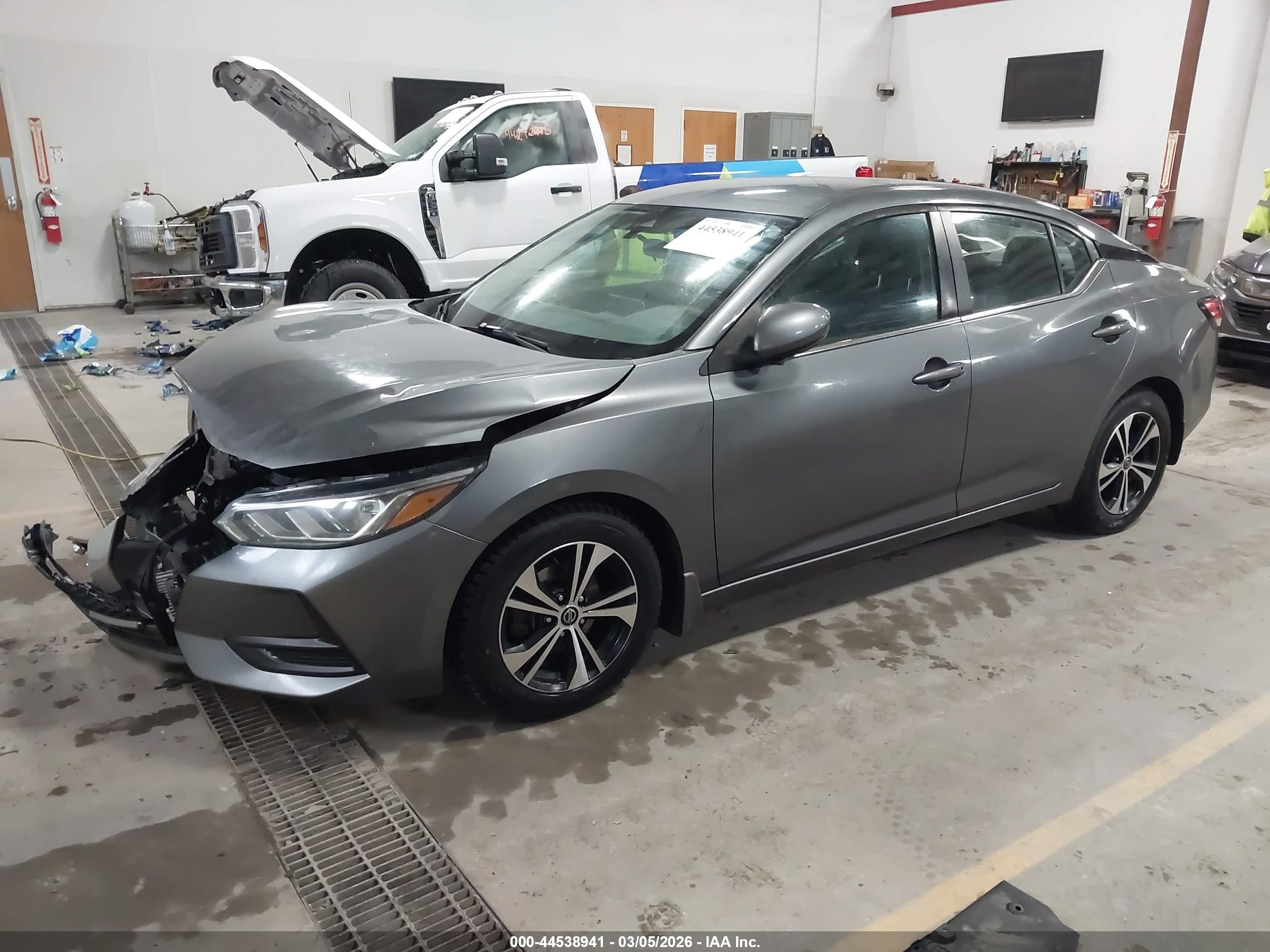 NISSAN SENTRA image 2