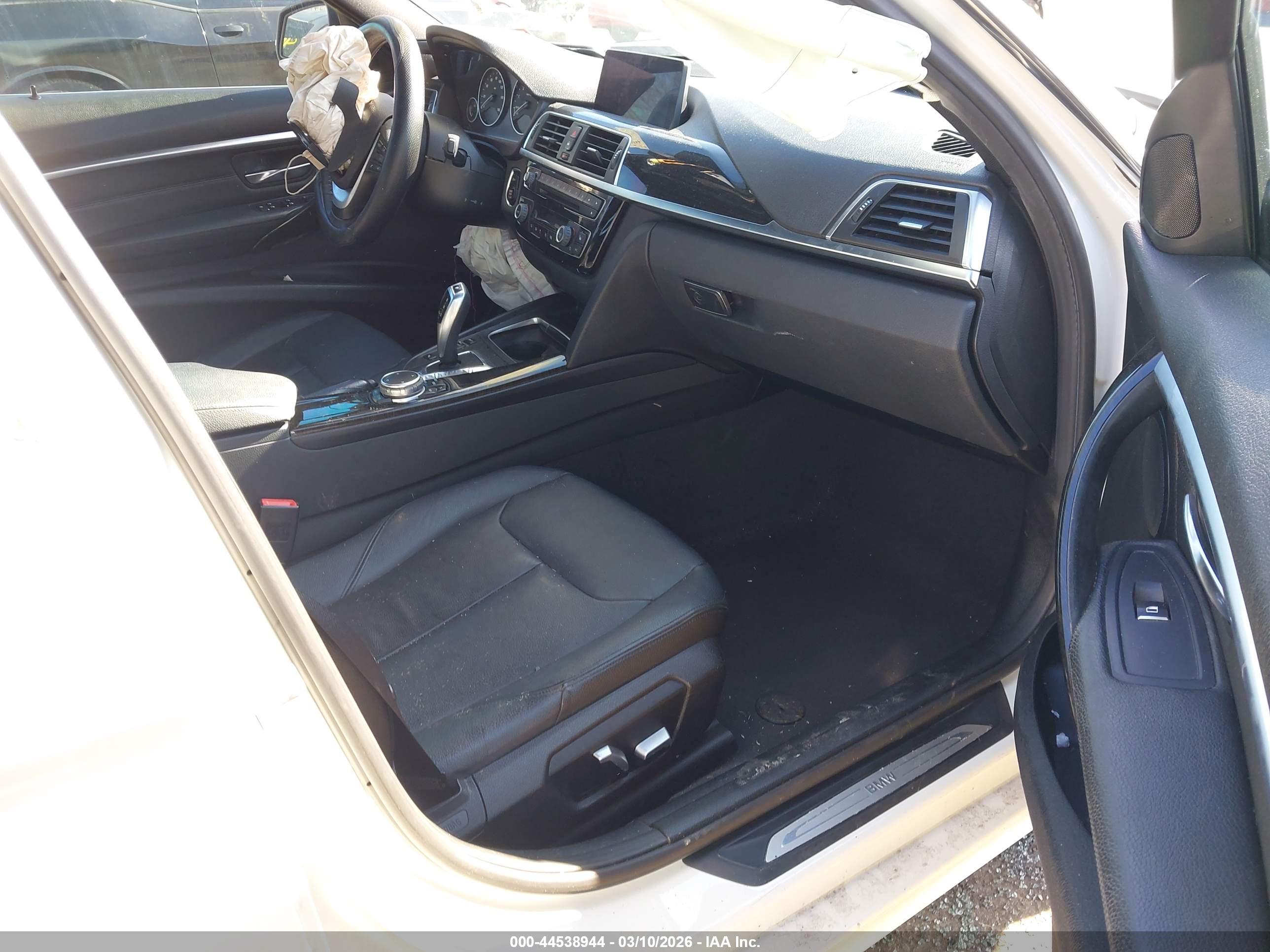 BMW 328I image 5