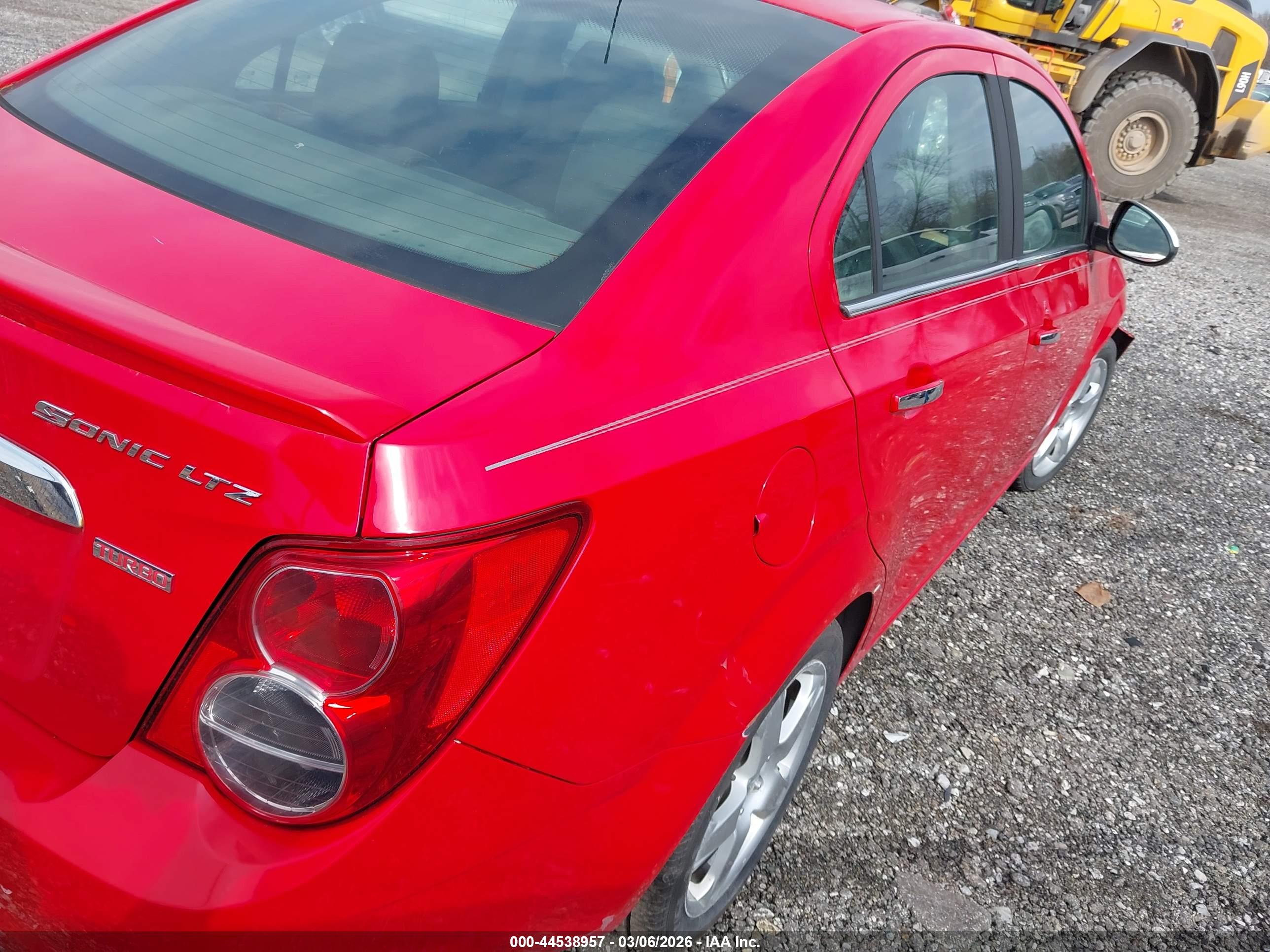 CHEVROLET SONIC image 4
