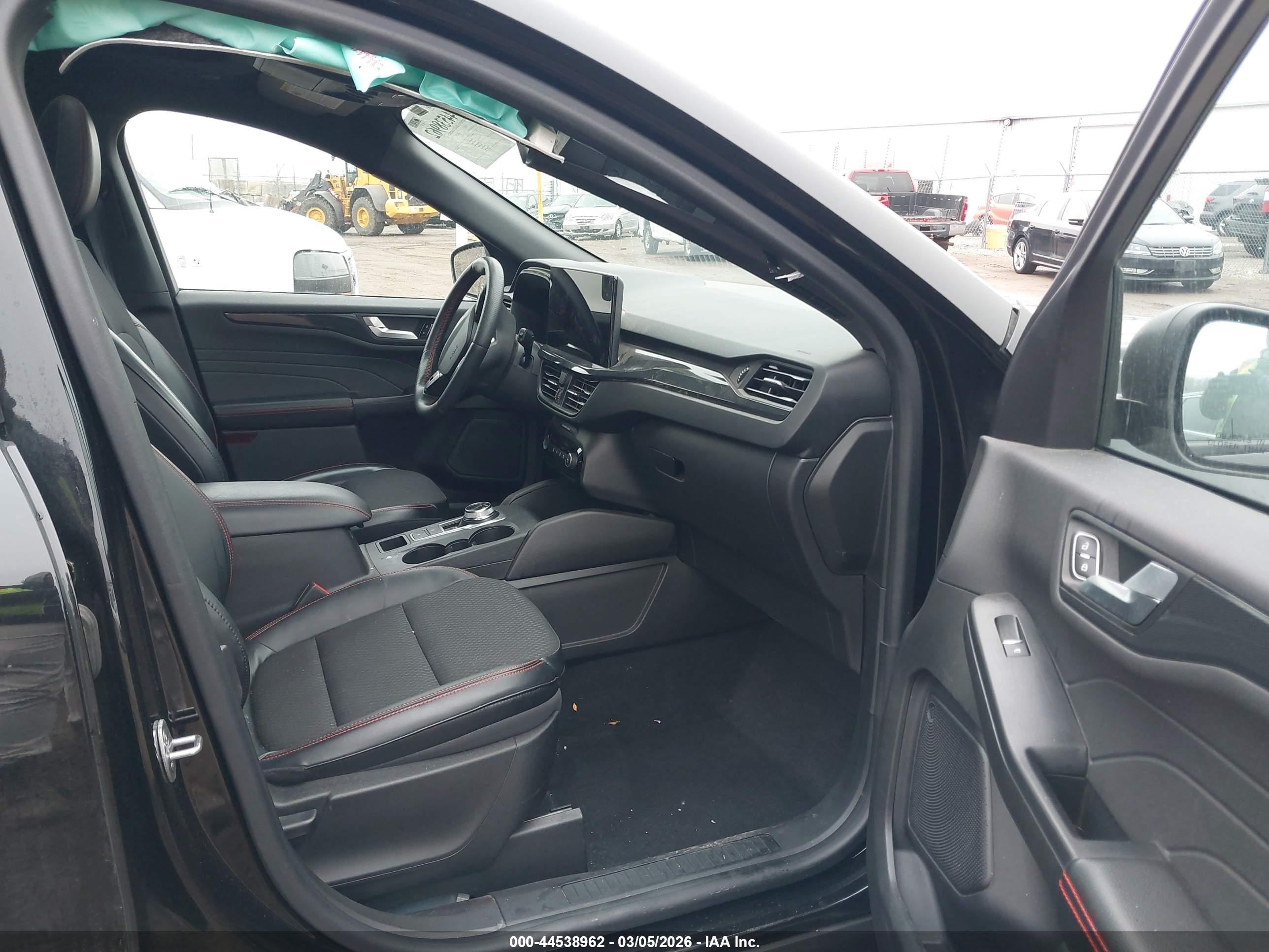 FORD ESCAPE image 5