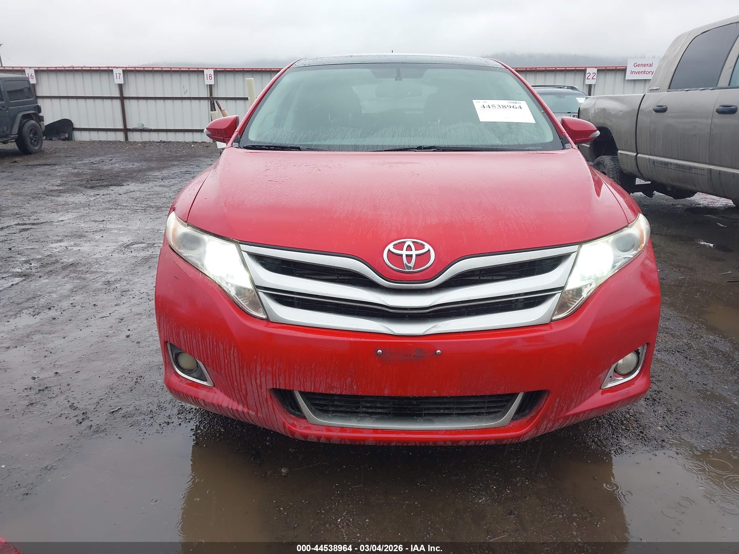 TOYOTA VENZA image 6