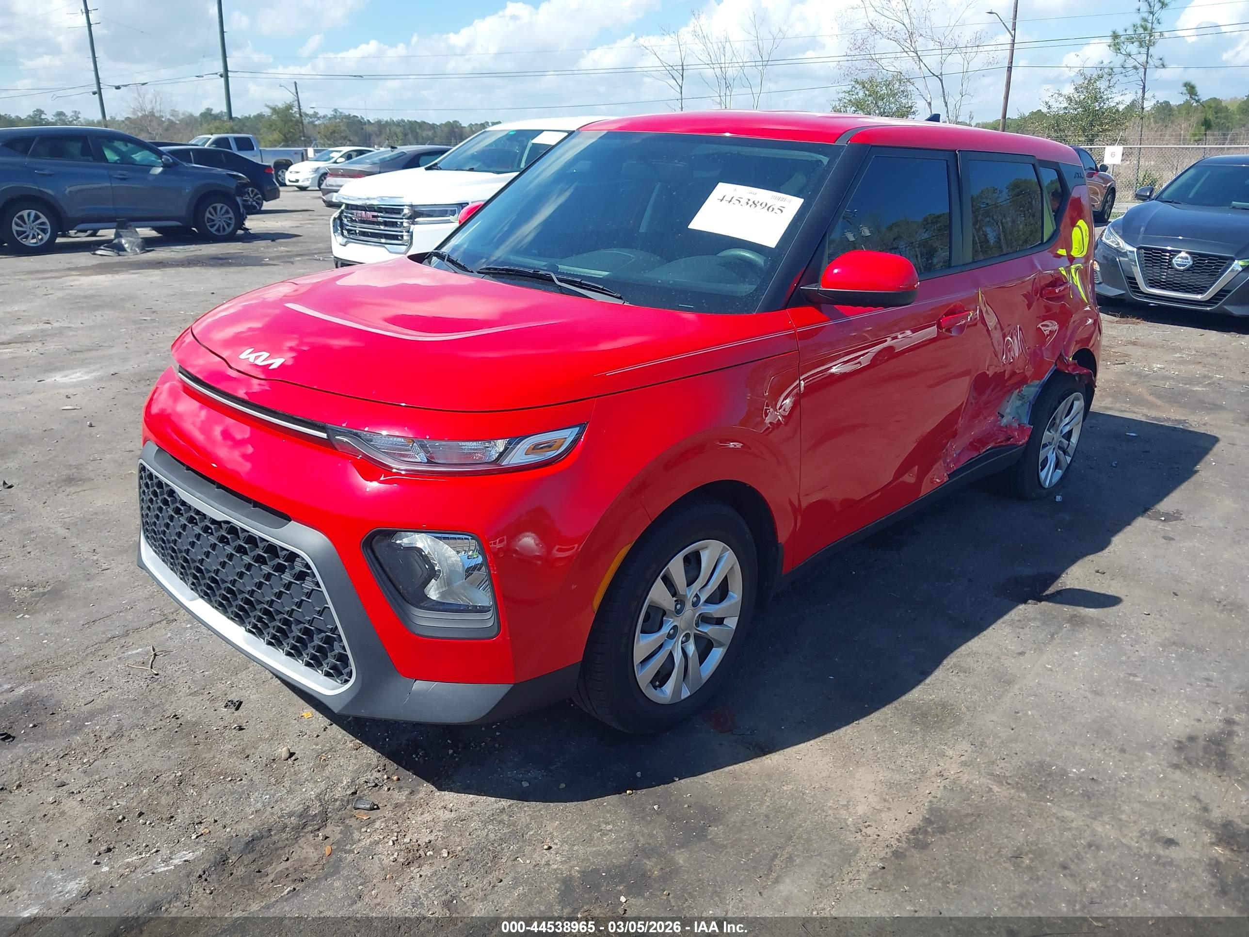 KIA SOUL image 2