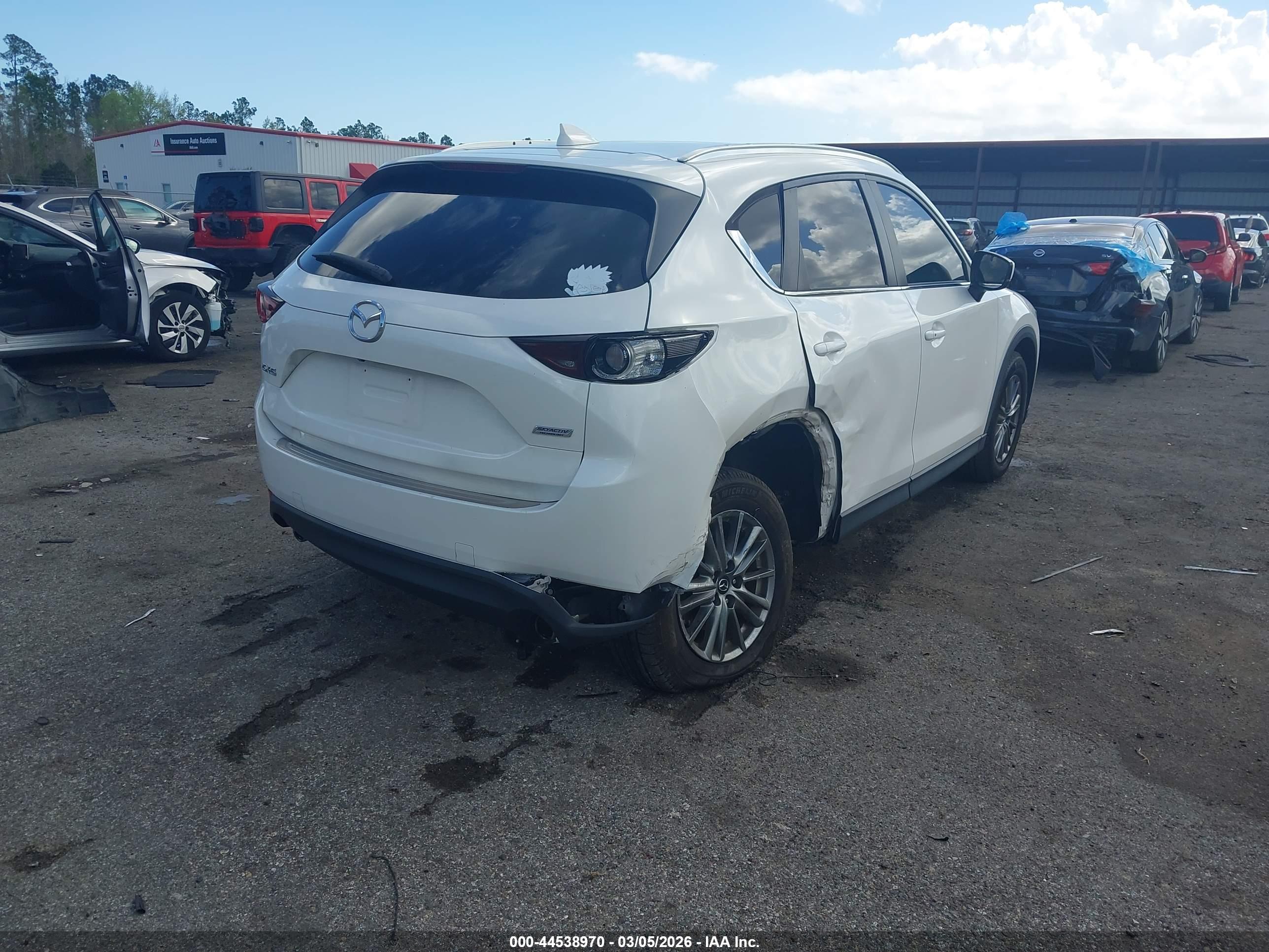 MAZDA CX-5 image 4