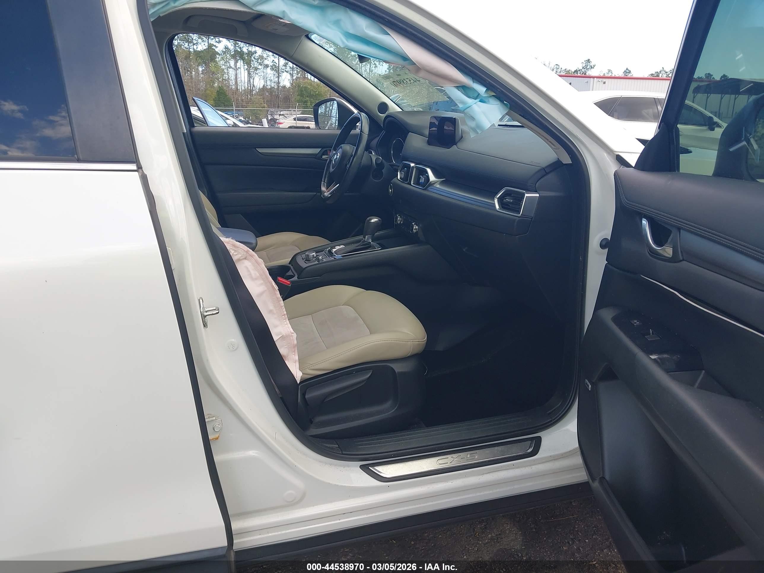 MAZDA CX-5 image 5