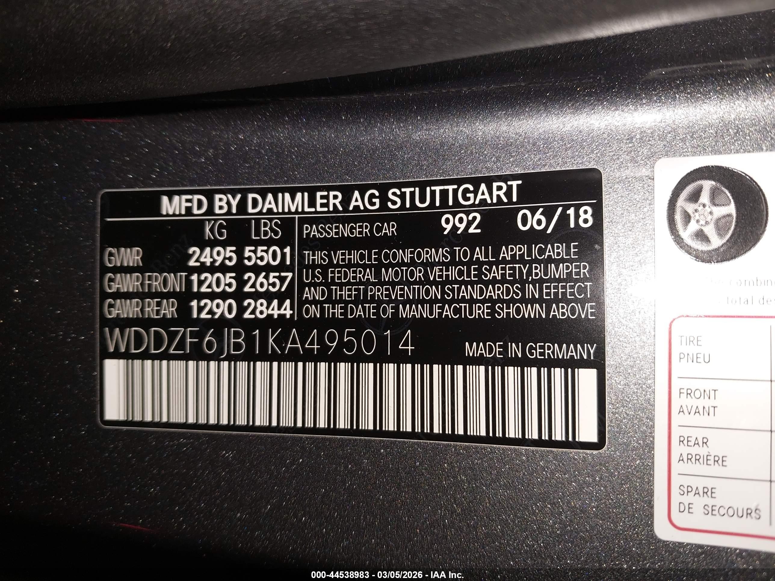 MERCEDES-BENZ E image 9