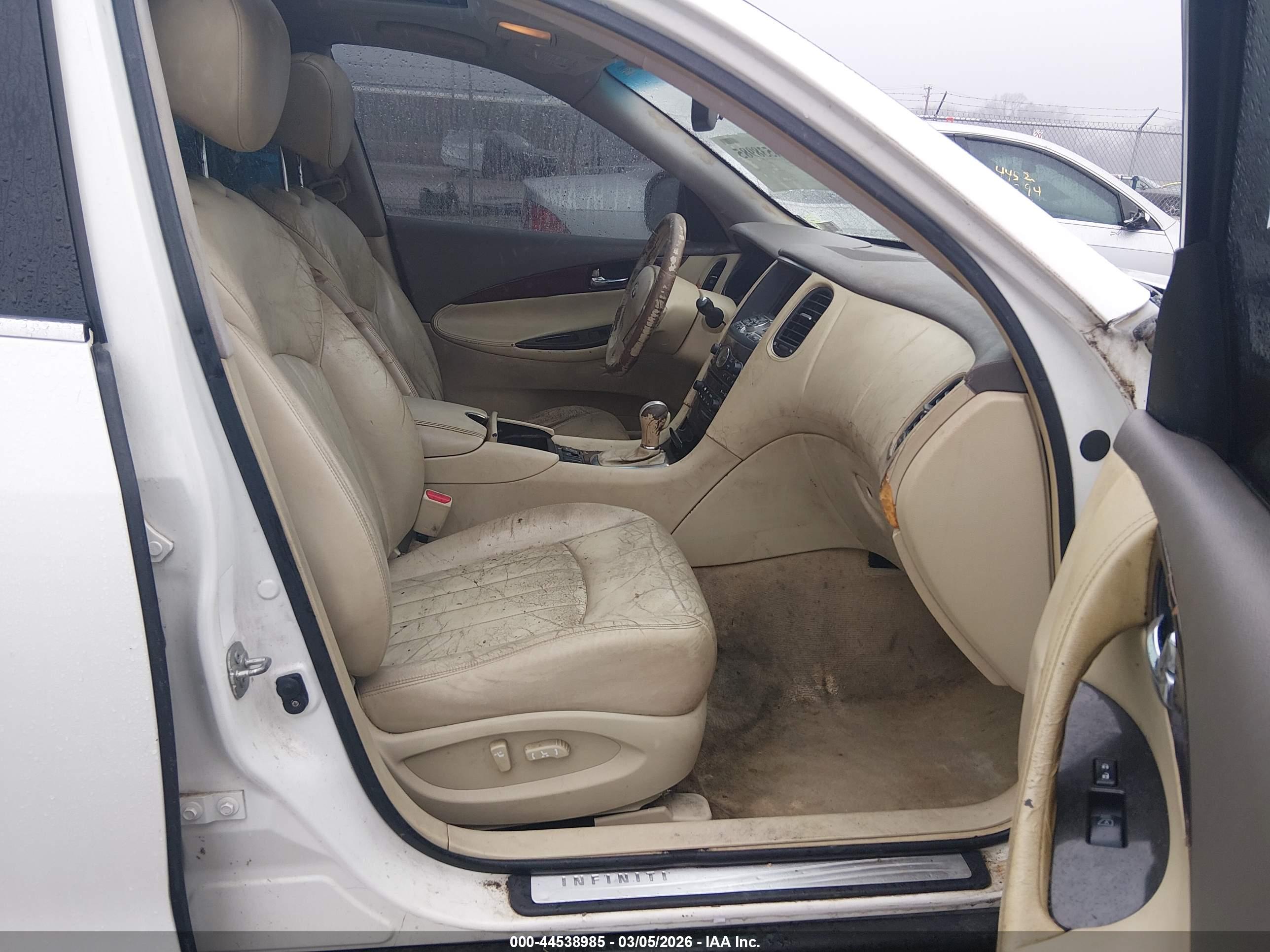 INFINITI EX35 image 5