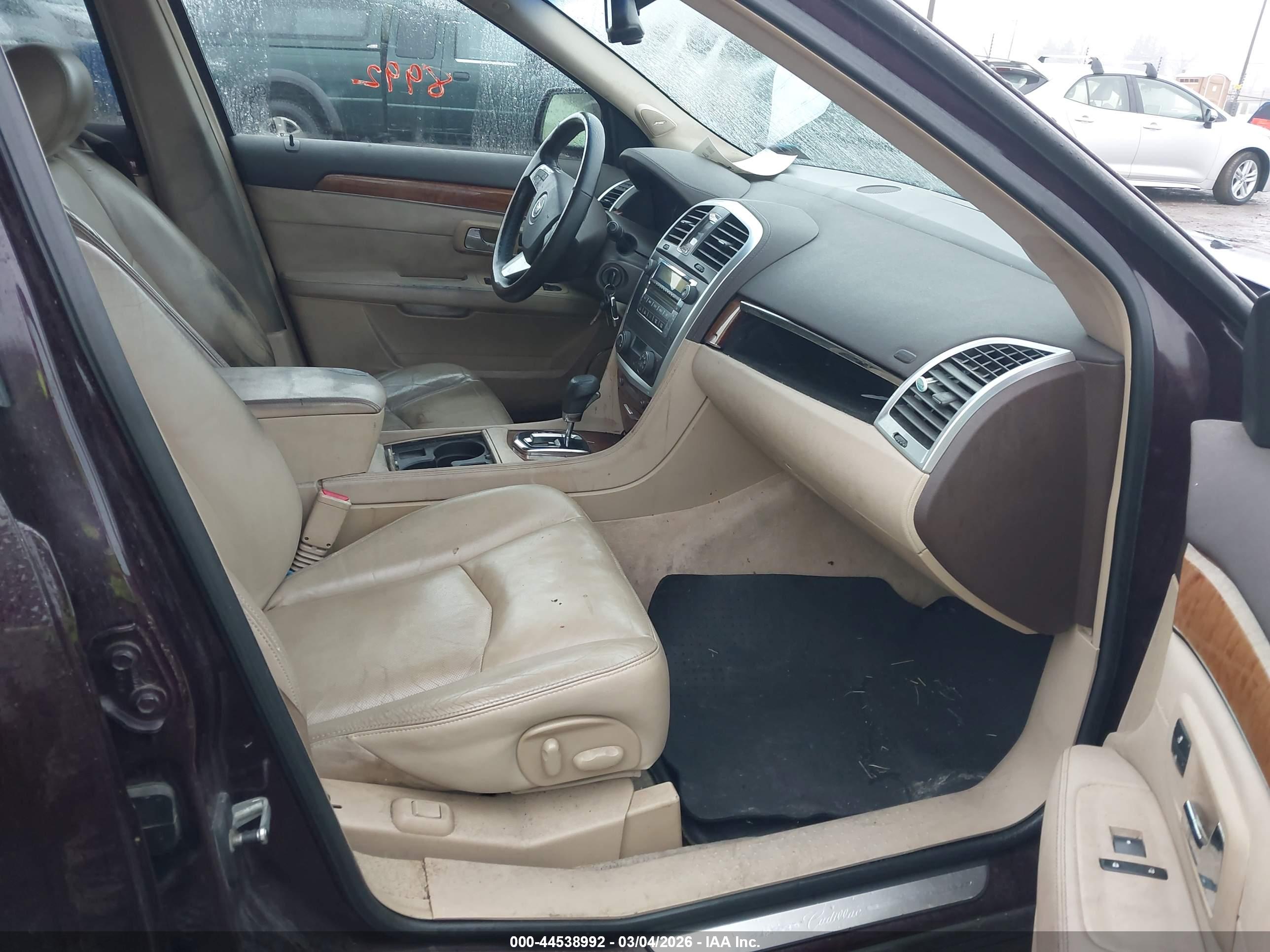 CADILLAC SRX image 5