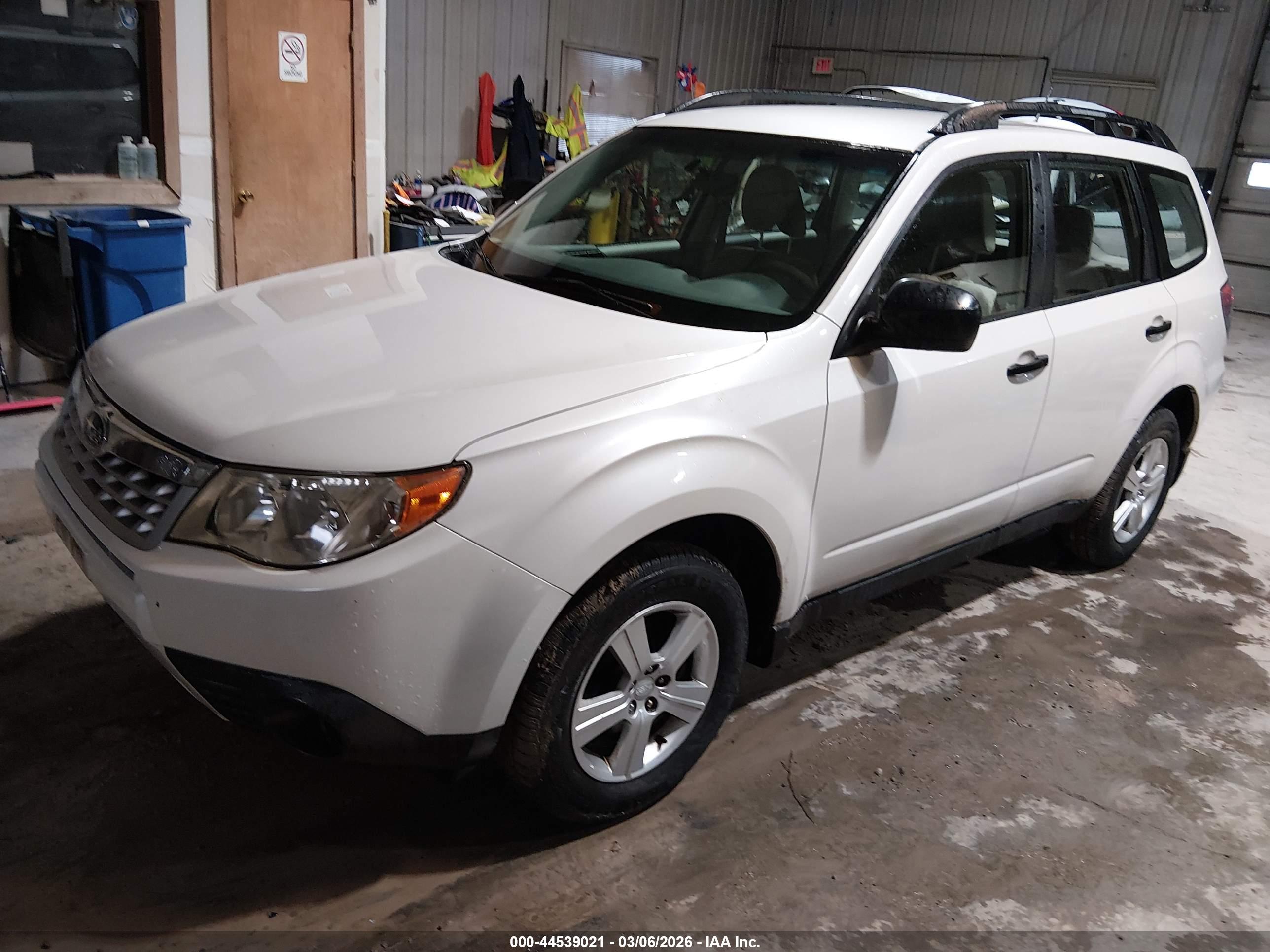 SUBARU FORESTER image 2