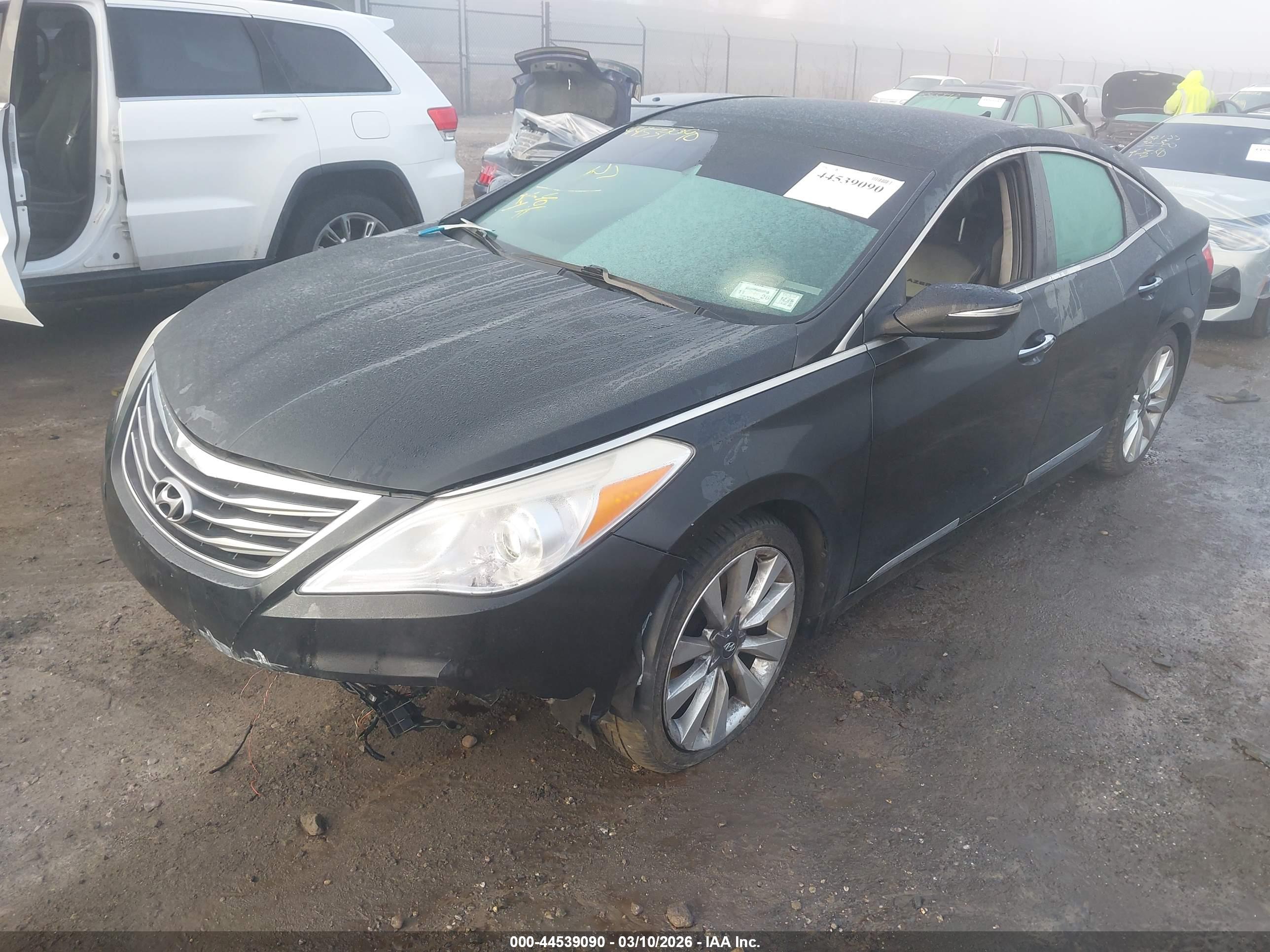 HYUNDAI AZERA image 2