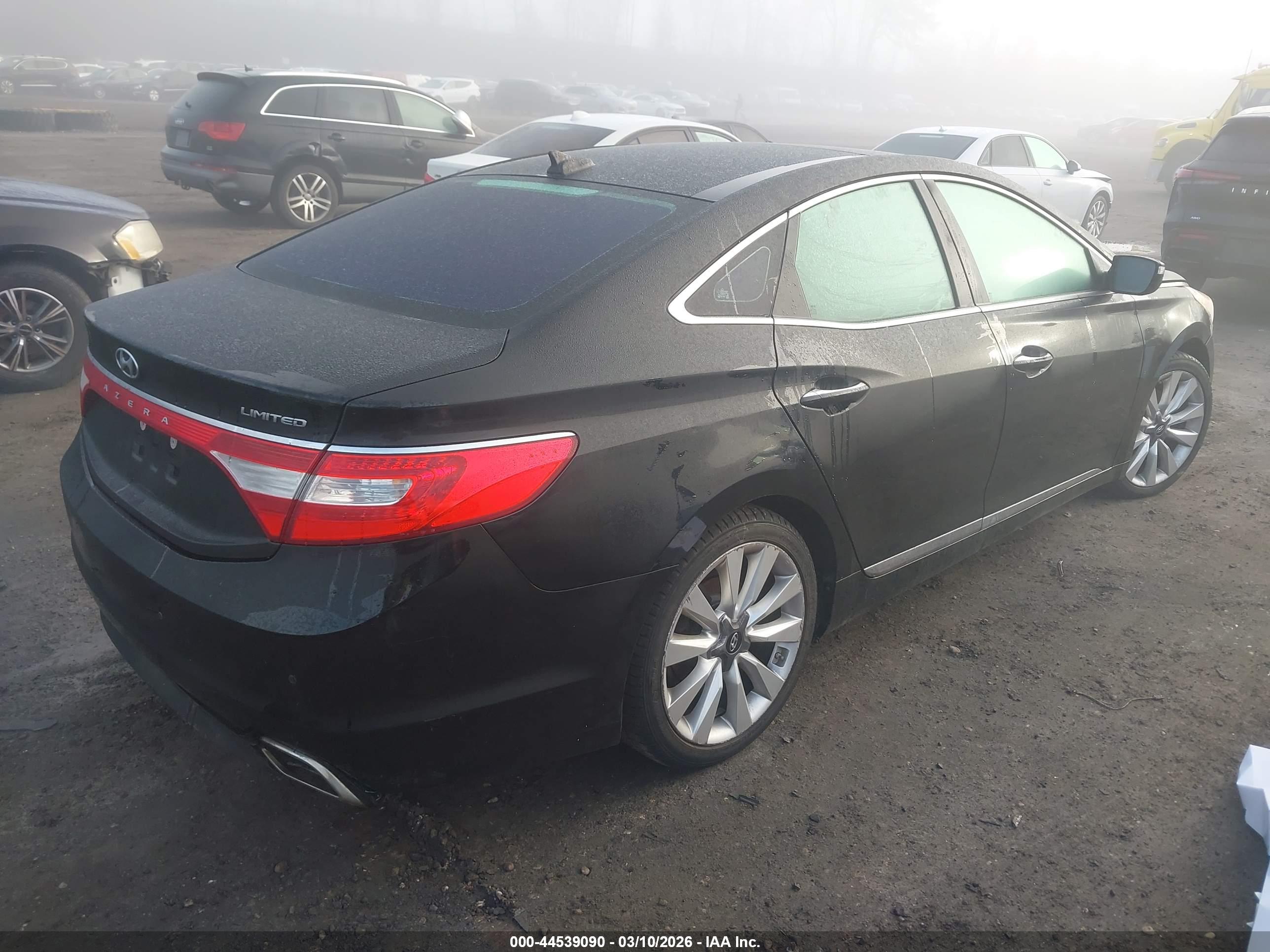 HYUNDAI AZERA image 4
