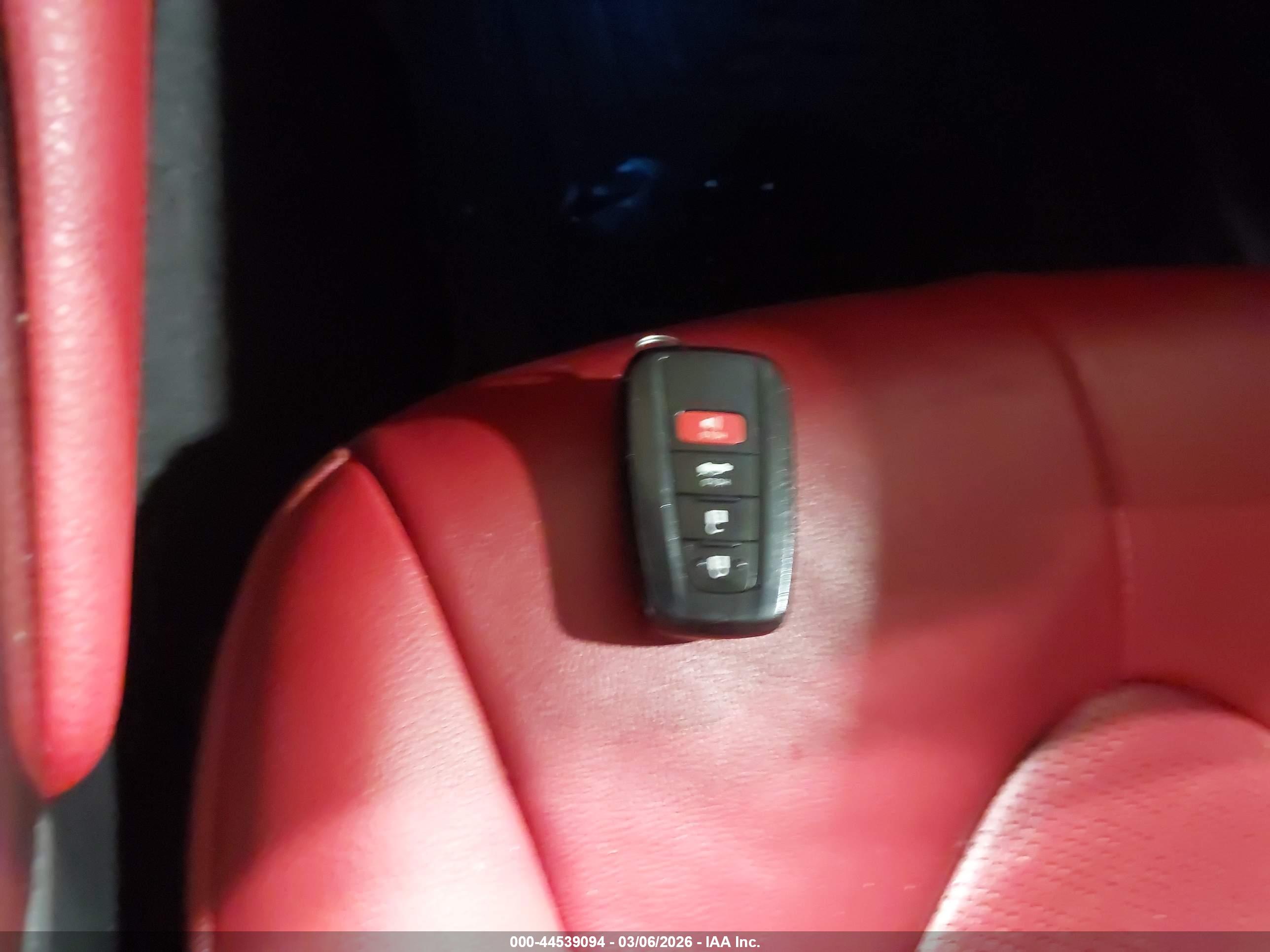 TOYOTA CAMRY image 11