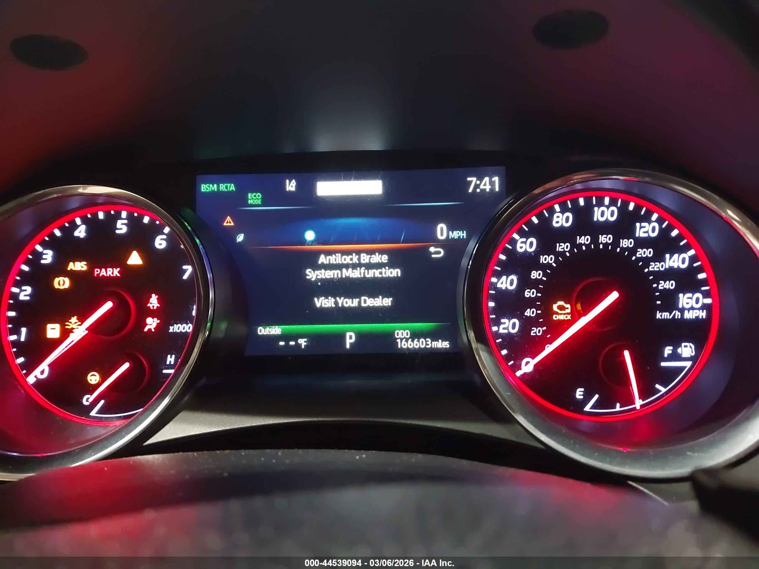 TOYOTA CAMRY image 7