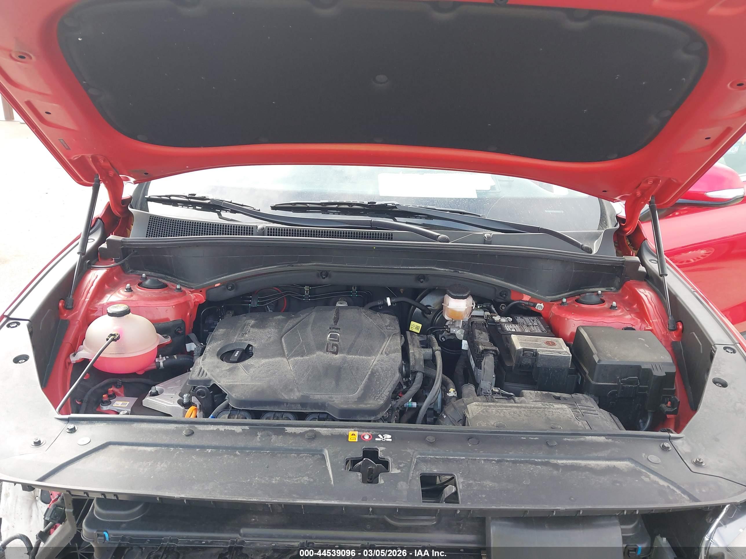 HYUNDAI SANTA image 10