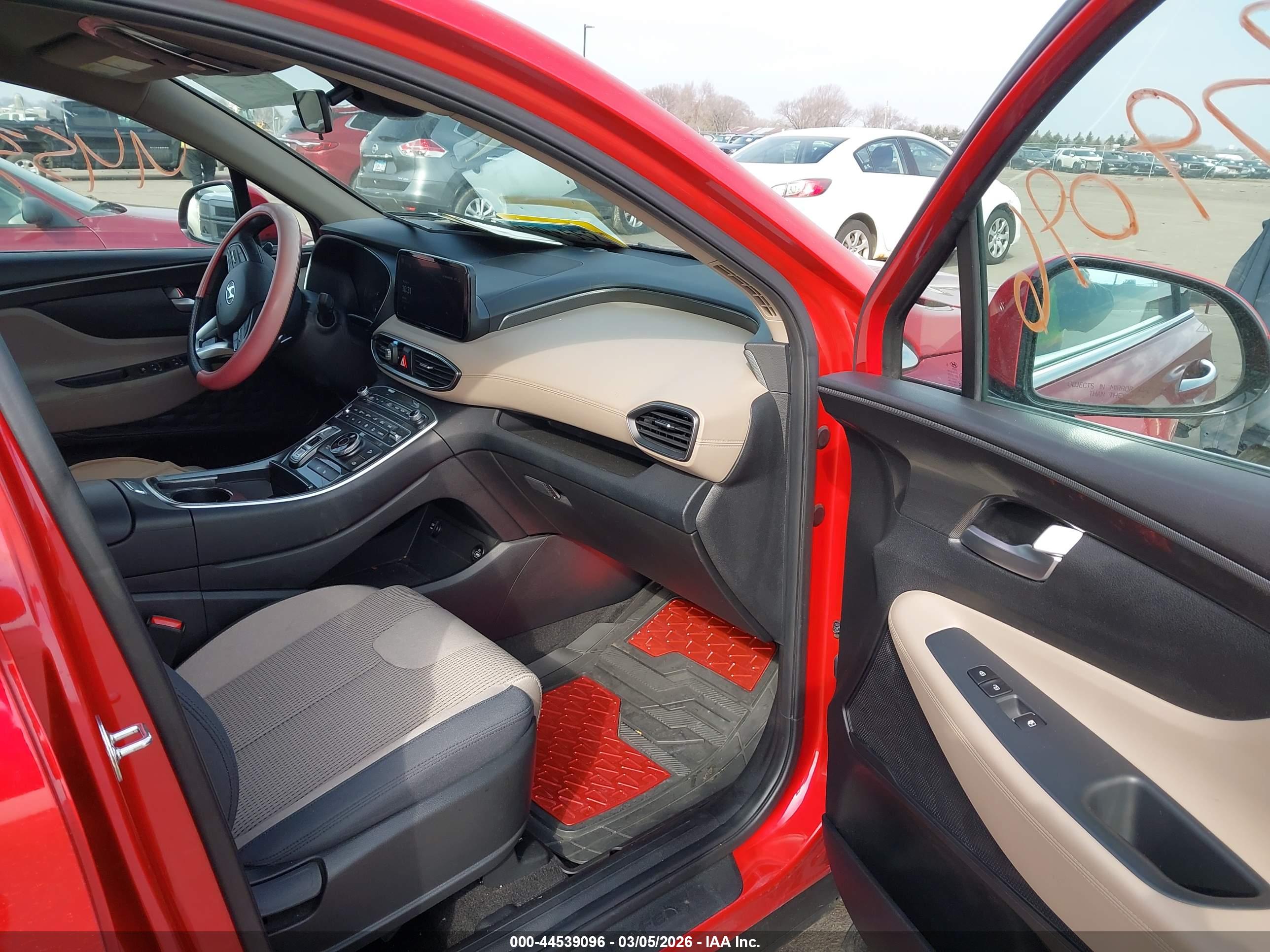 HYUNDAI SANTA image 5