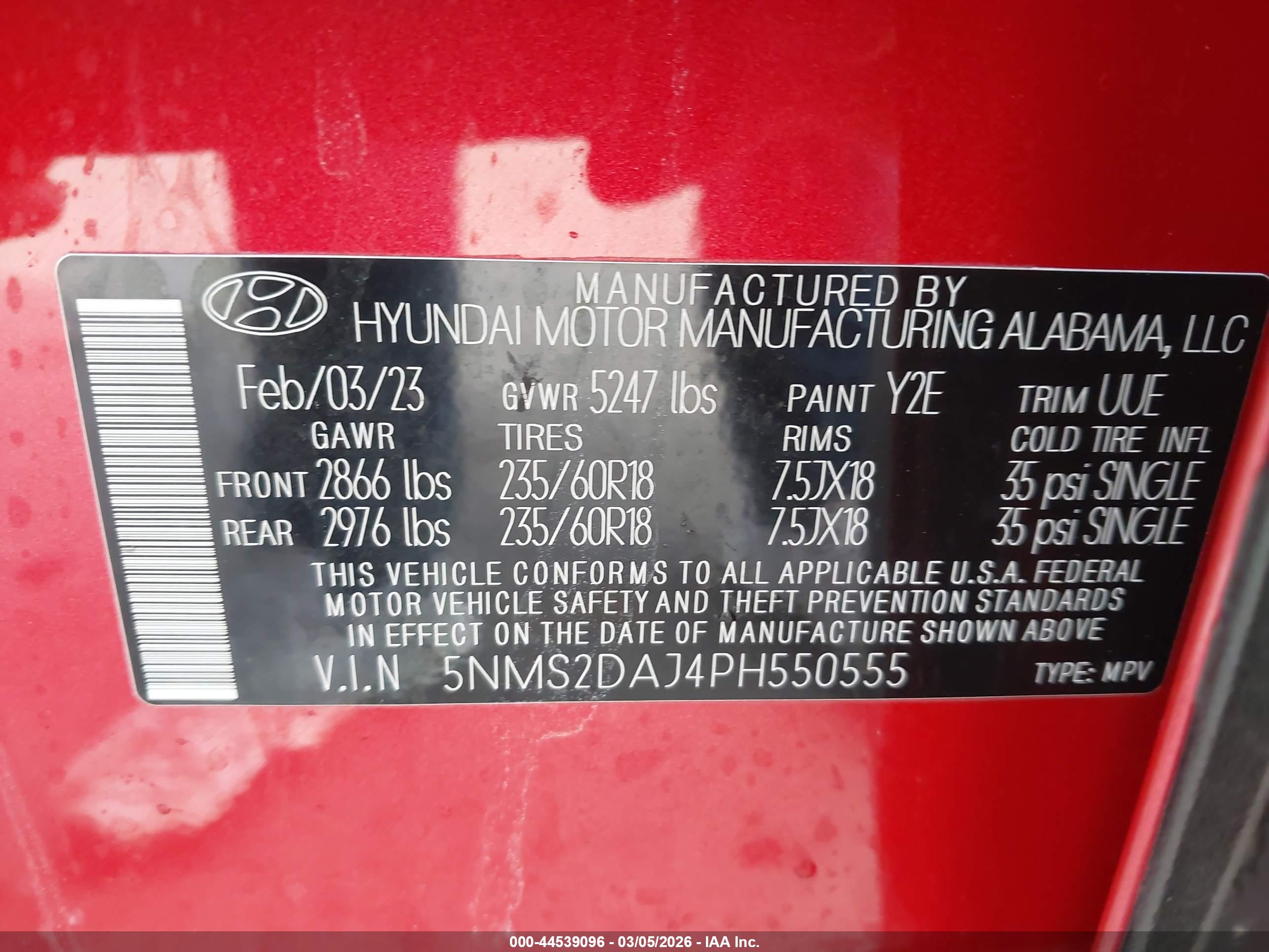 HYUNDAI SANTA image 9