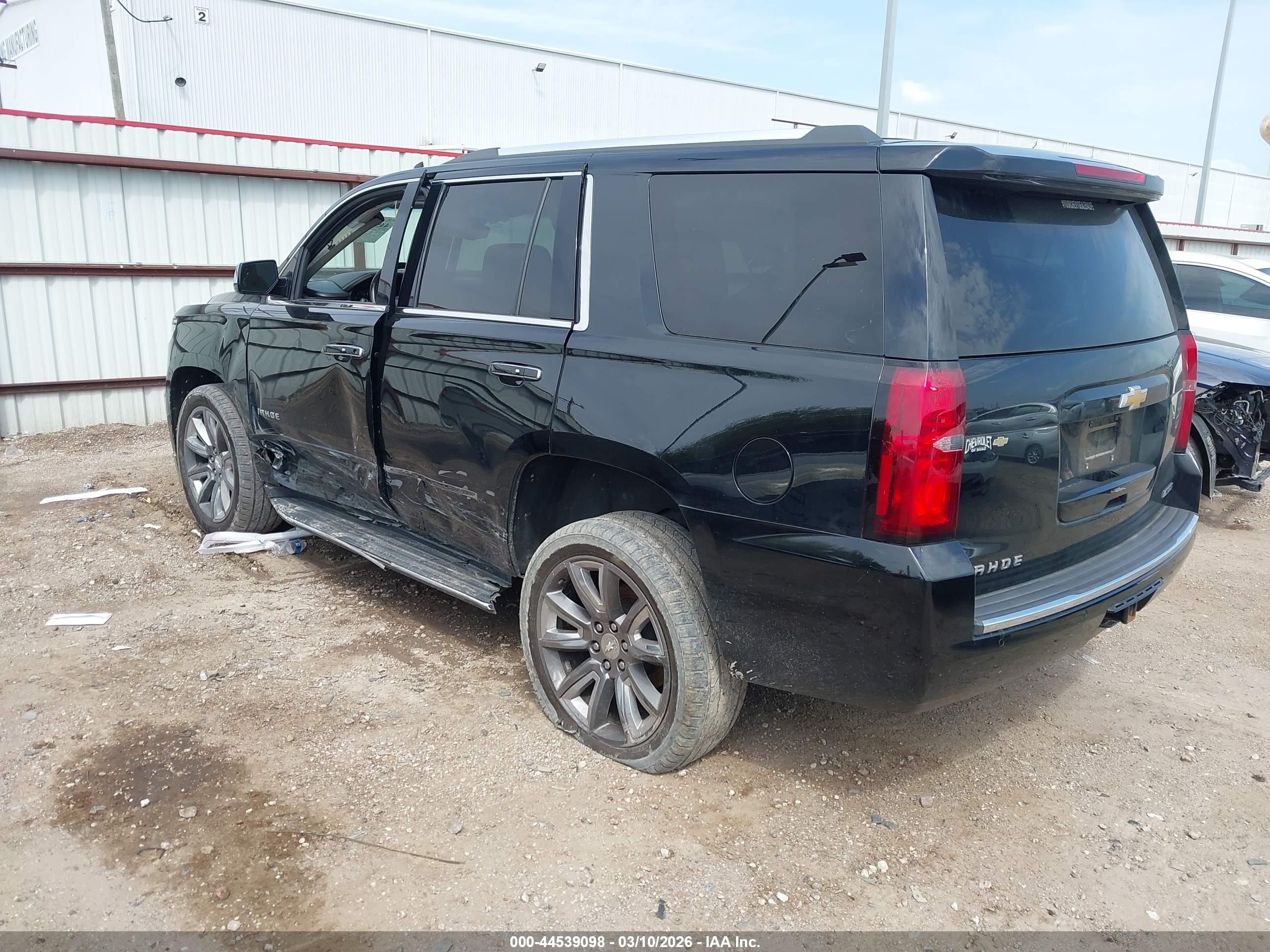 CHEVROLET TAHOE image 3