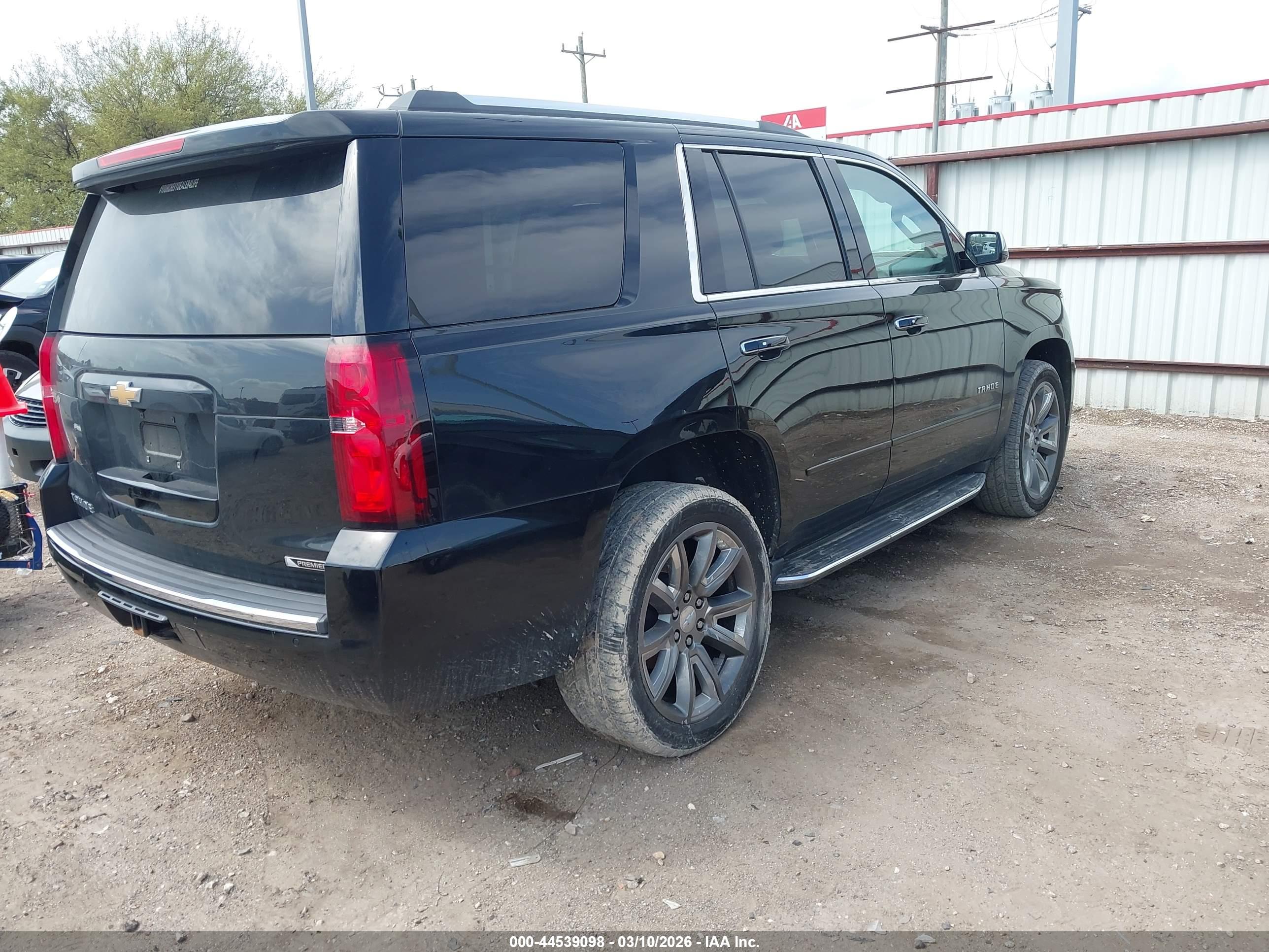 CHEVROLET TAHOE image 4