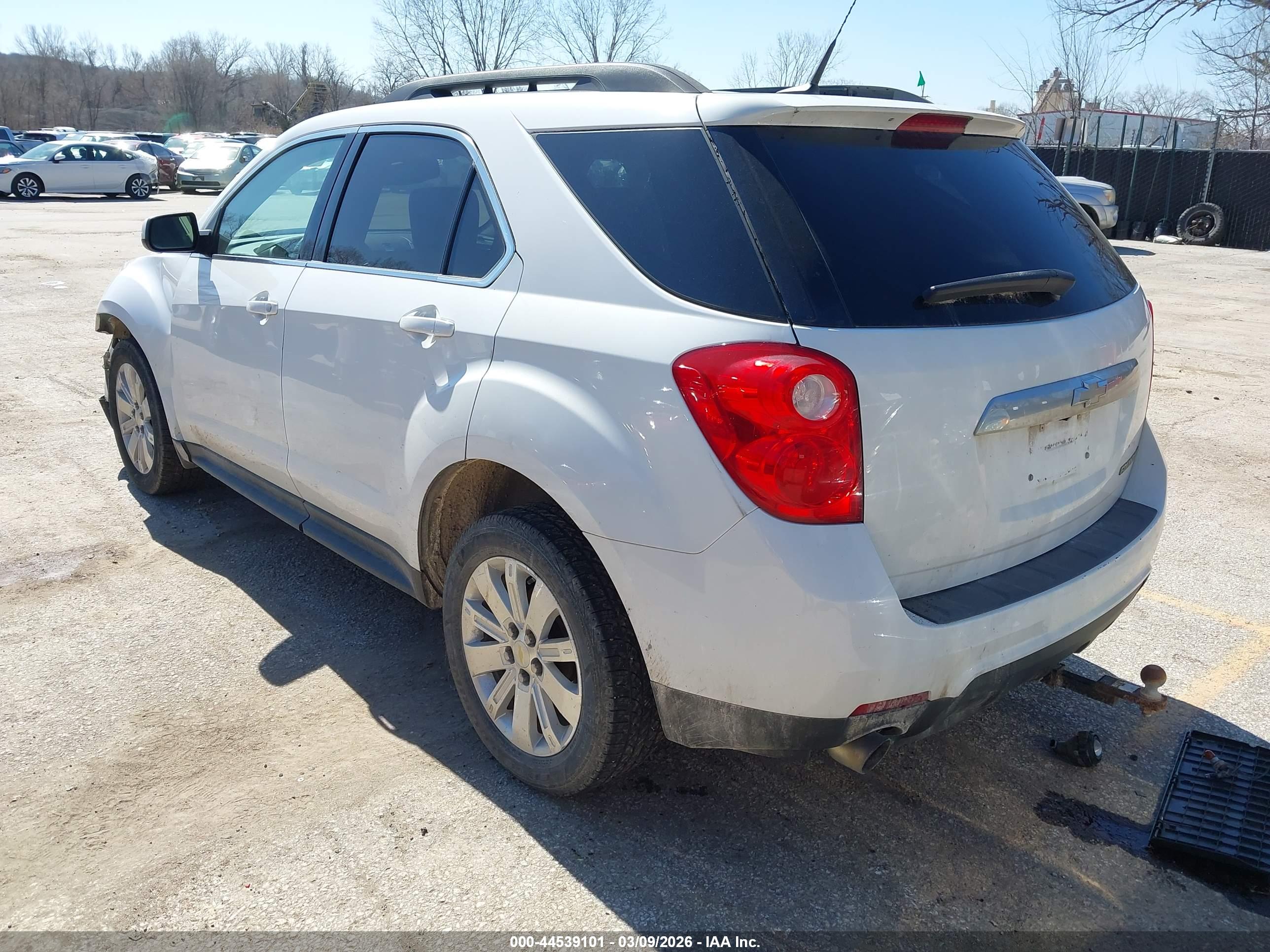CHEVROLET EQUINOX image 3