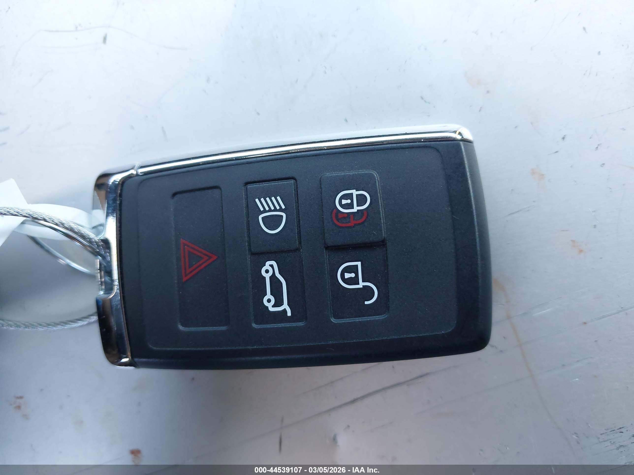 LAND ROVER image 11