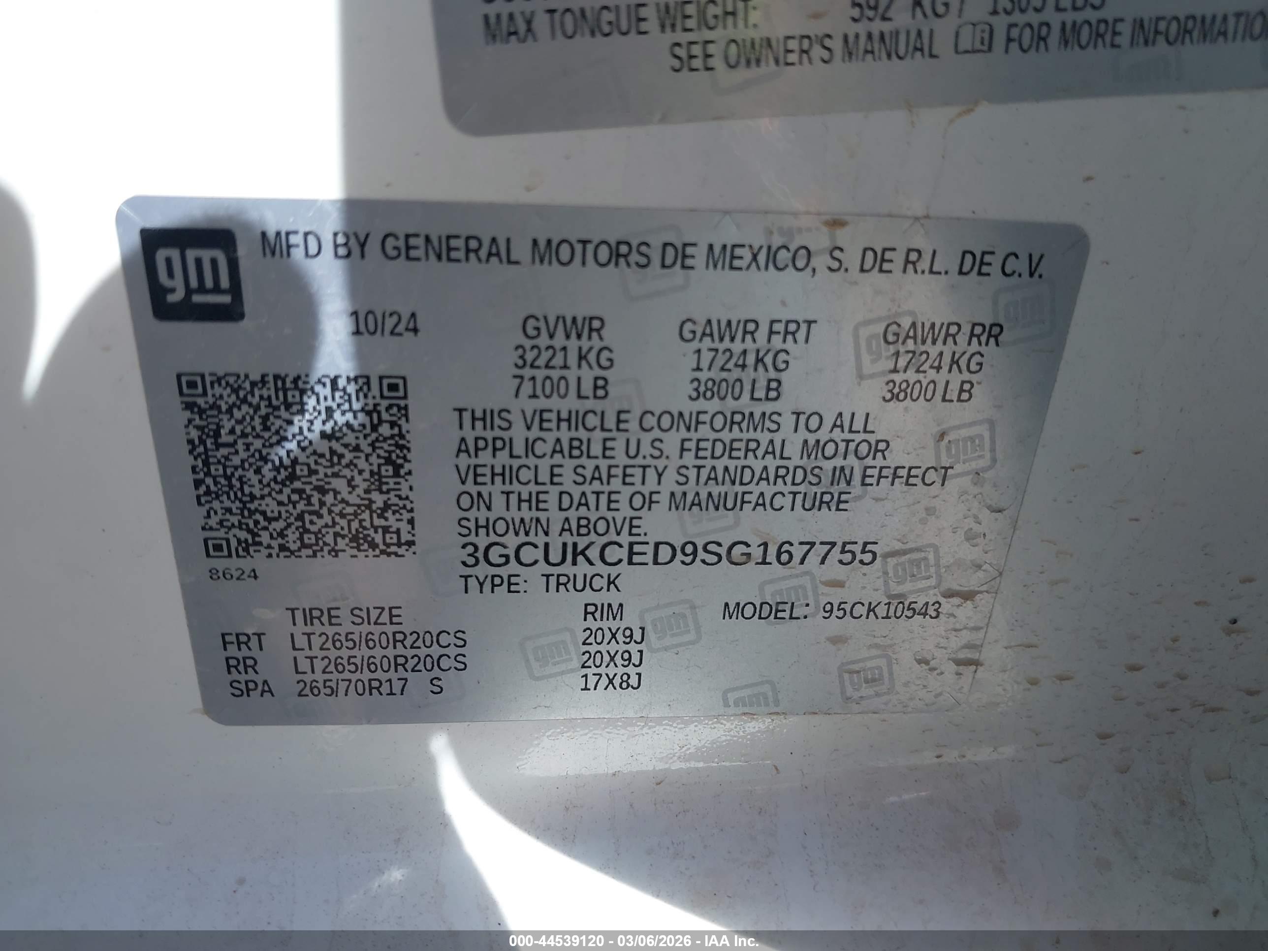 CHEVROLET SILVERADO image 9