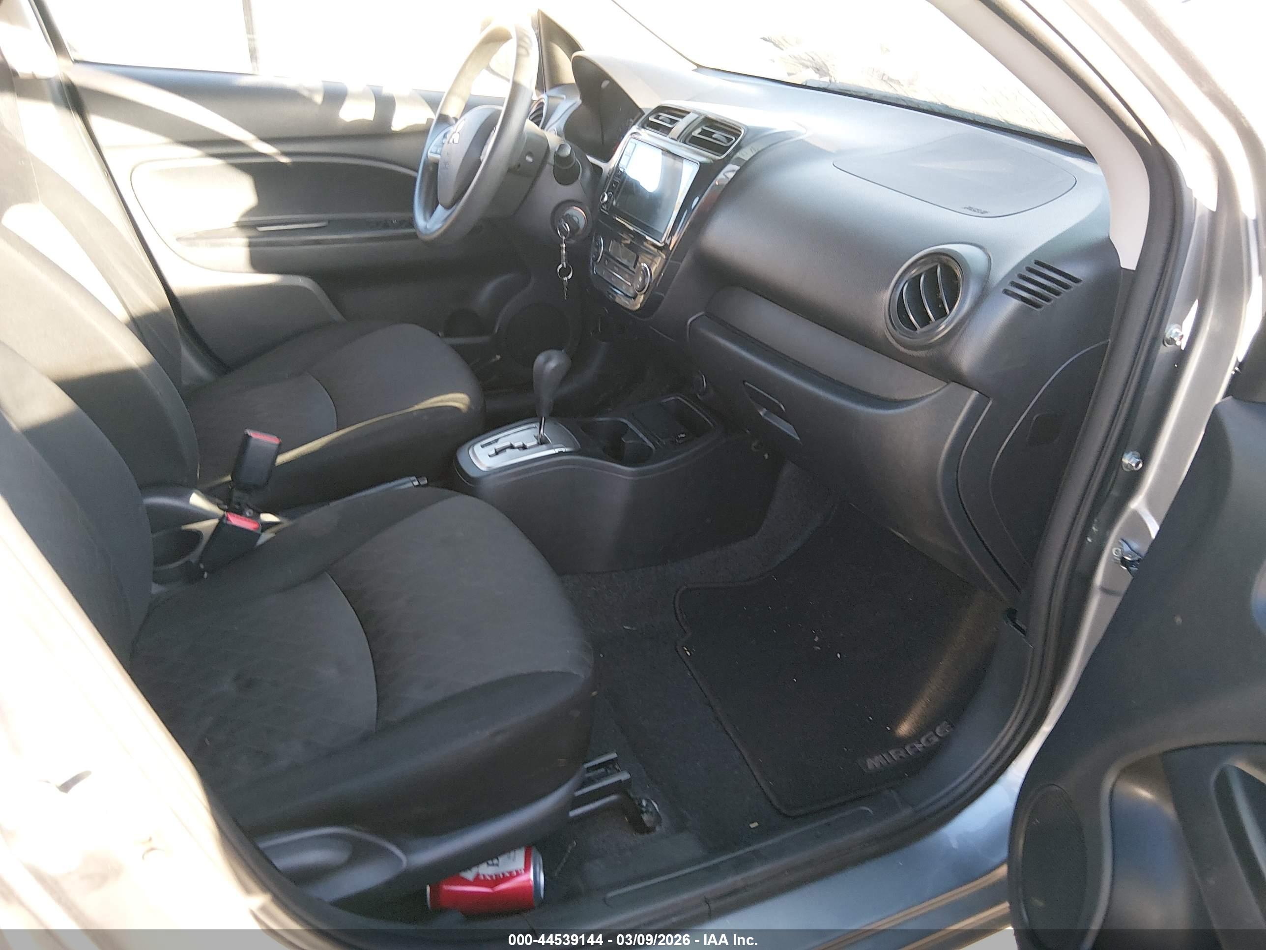 MITSUBISHI MIRAGE image 5