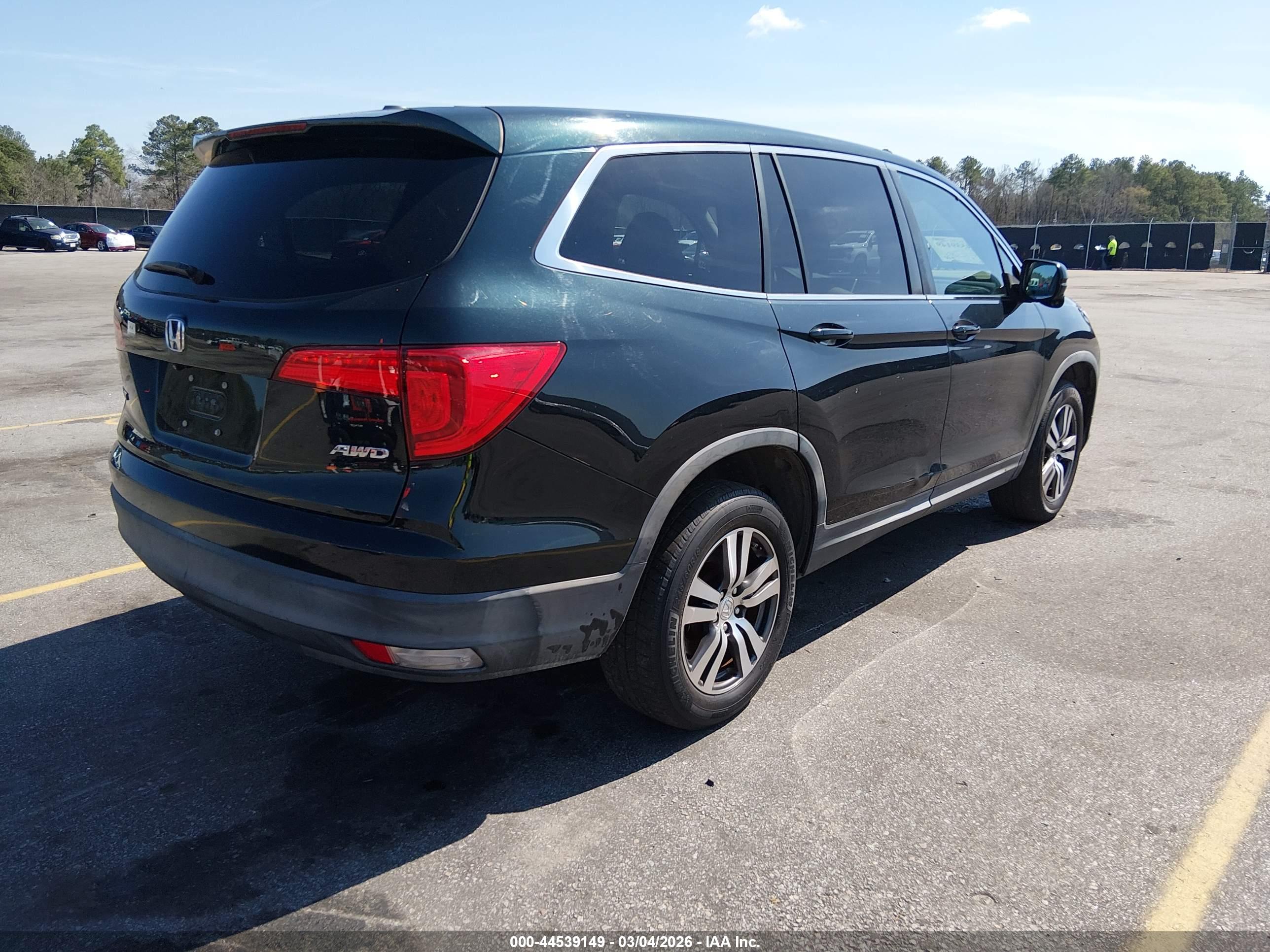 HONDA PILOT image 4