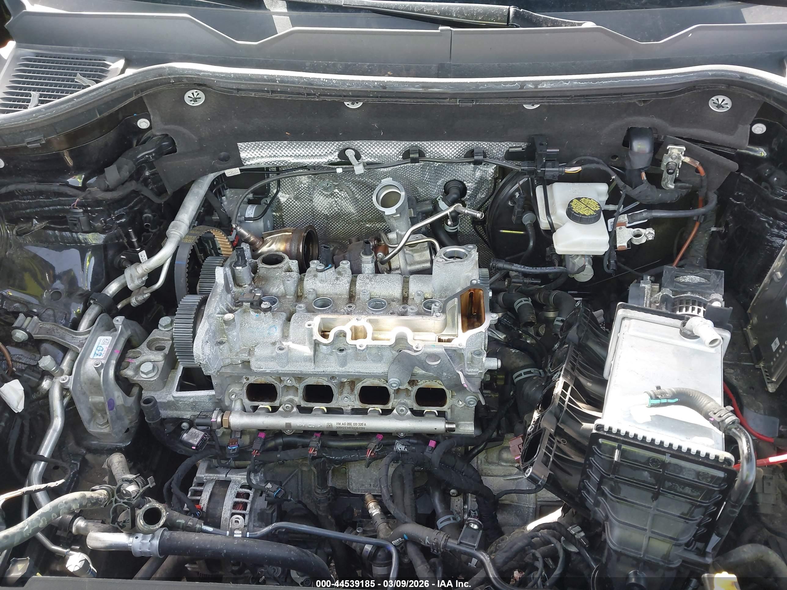 VOLKSWAGEN TAOS image 10