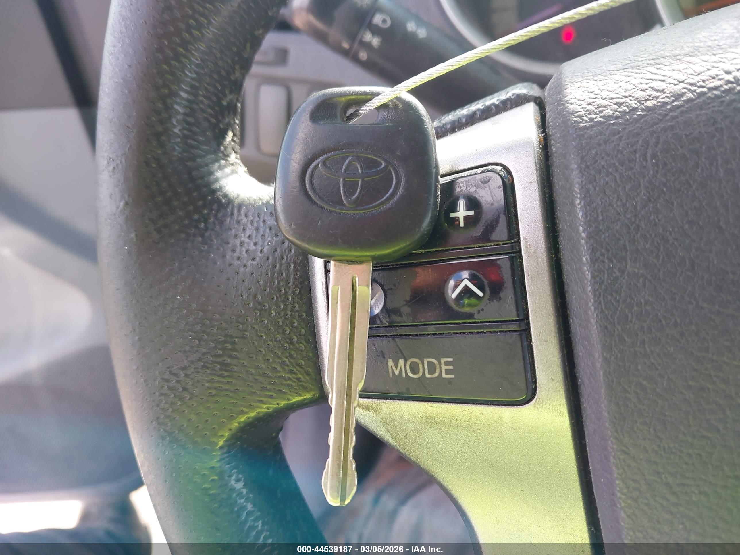 TOYOTA TACOMA image 11