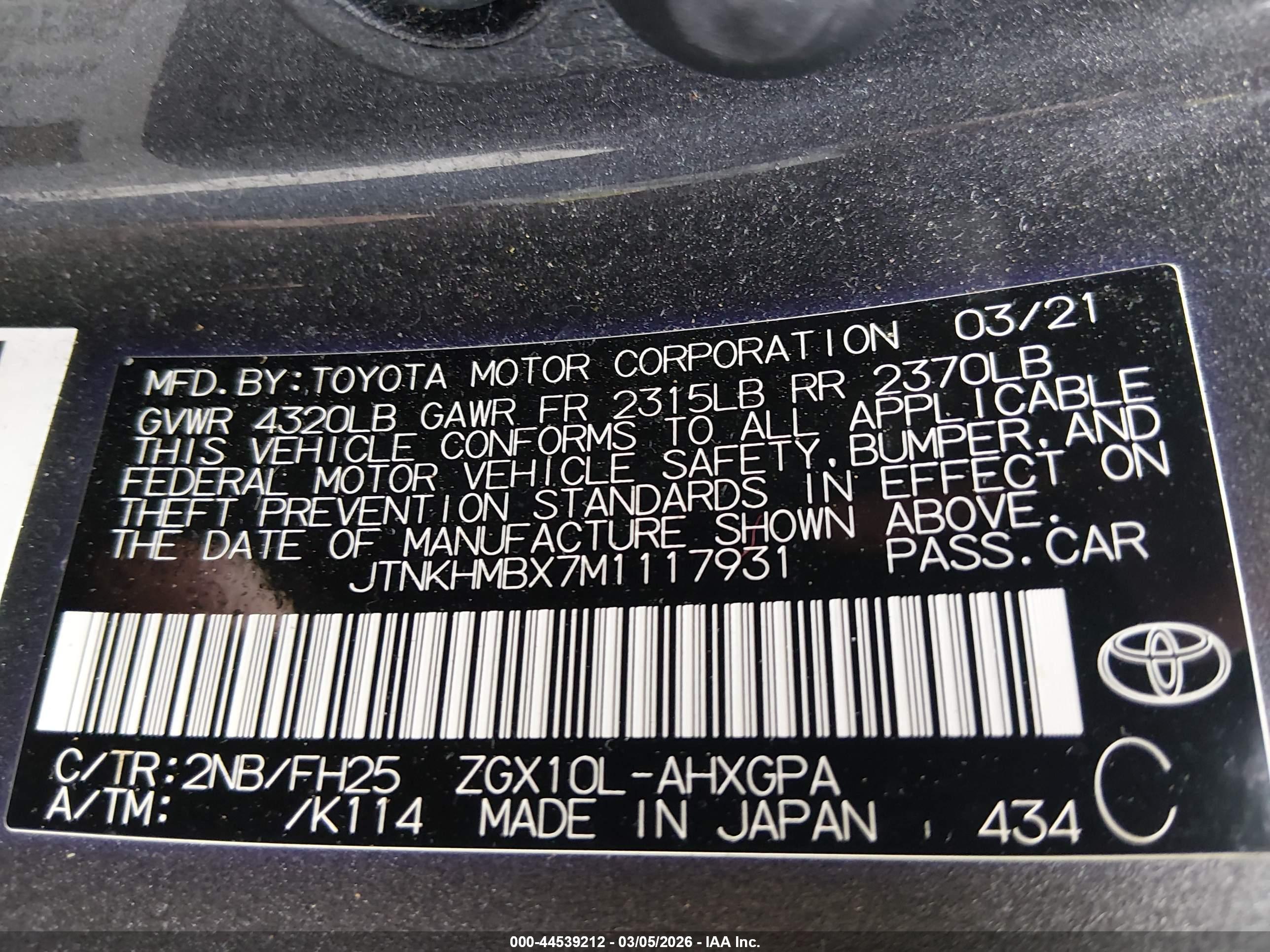 TOYOTA C-HR image 9
